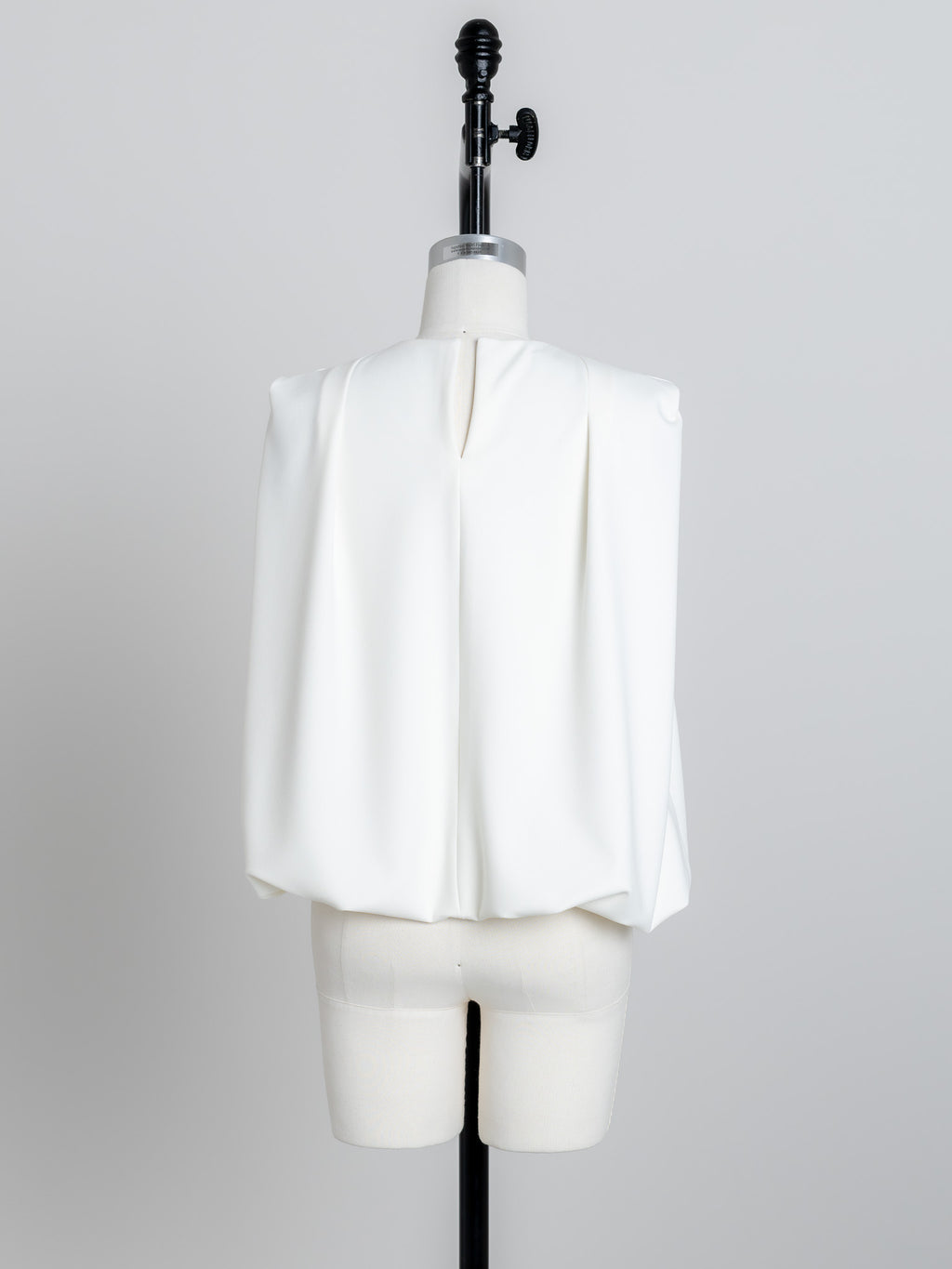 SILKY TECH TOP/White