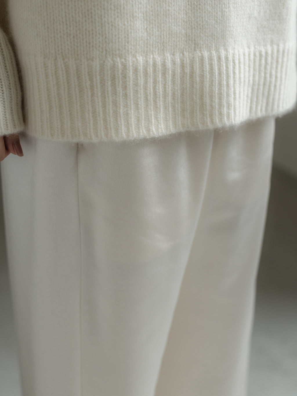 【PRE ORDER】EASY SATIN PANTS