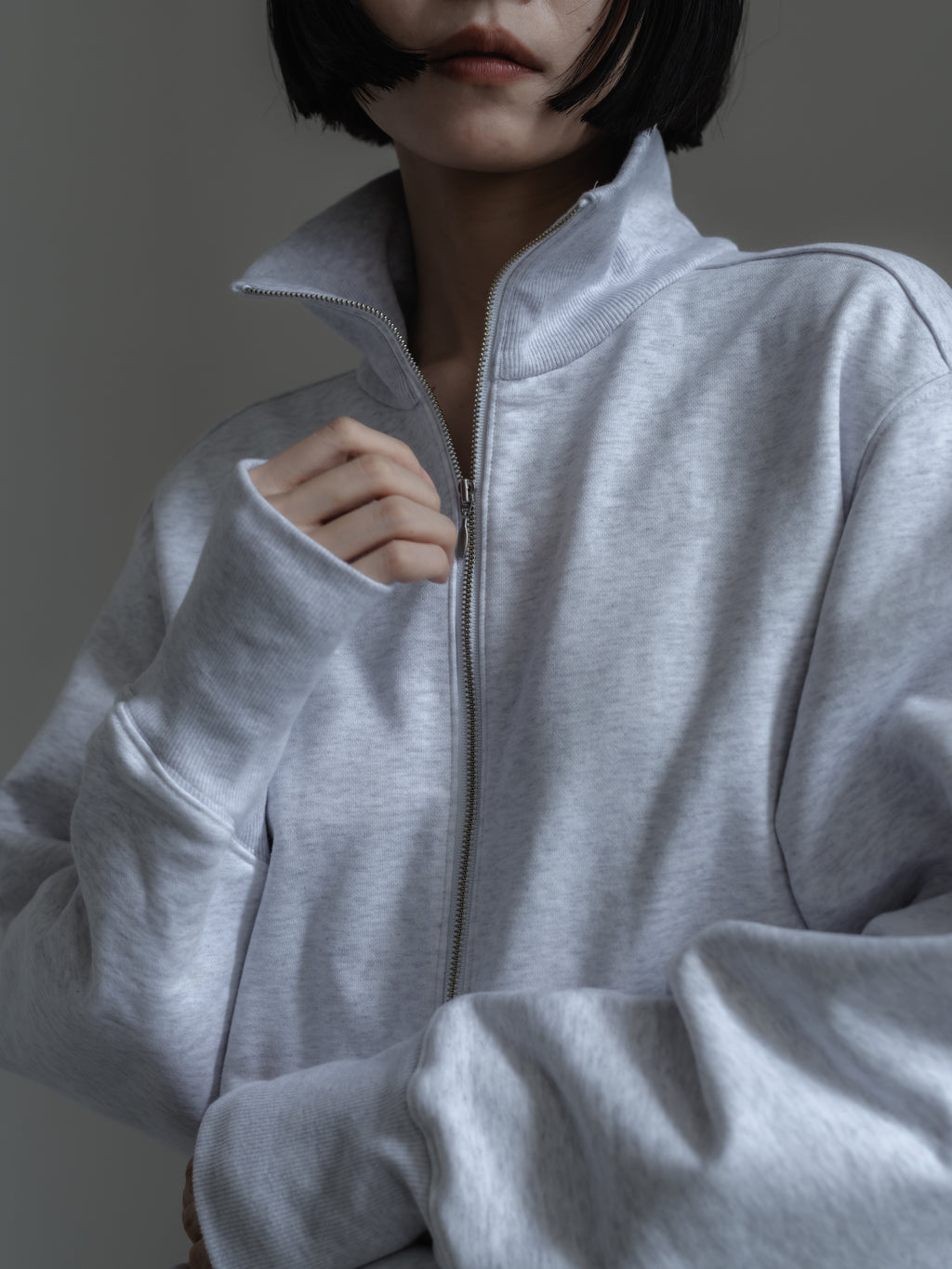 【PRE ORDER】HALF ZIP SWEAT