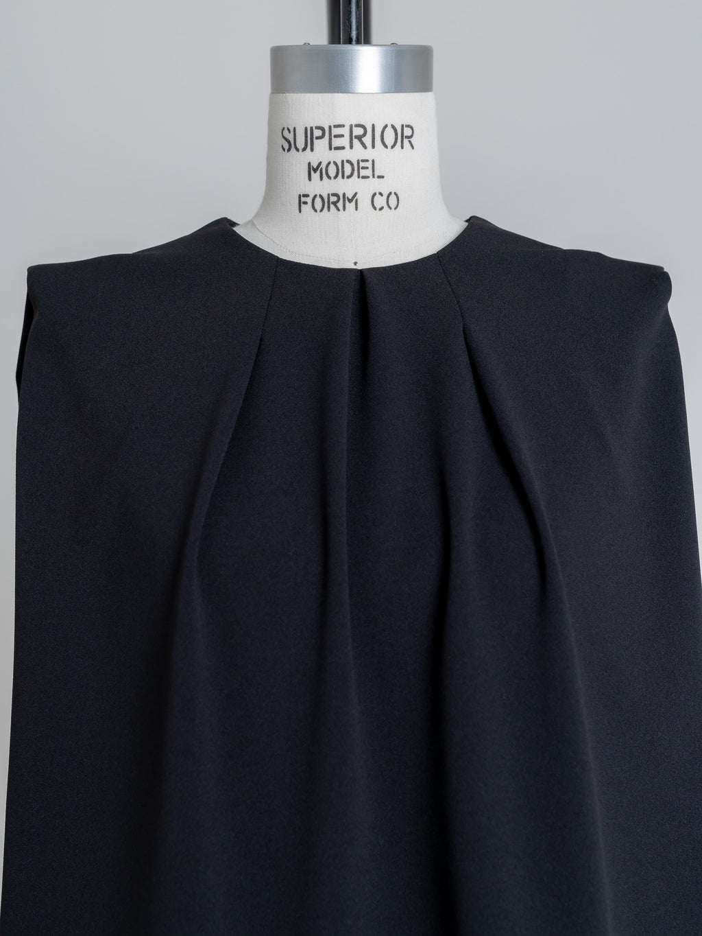 SILKY TECH TOP/Black