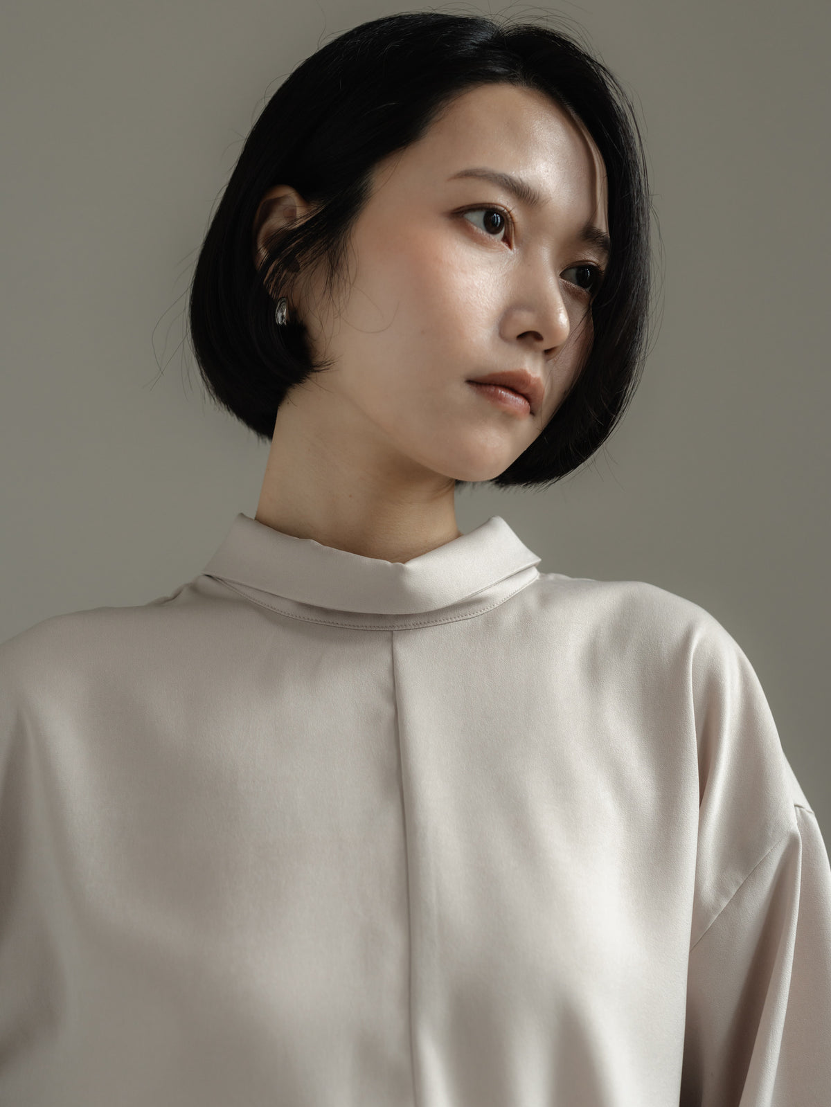 【HANKYU】CHAMELEON SUEDE TOUCH SHIRT