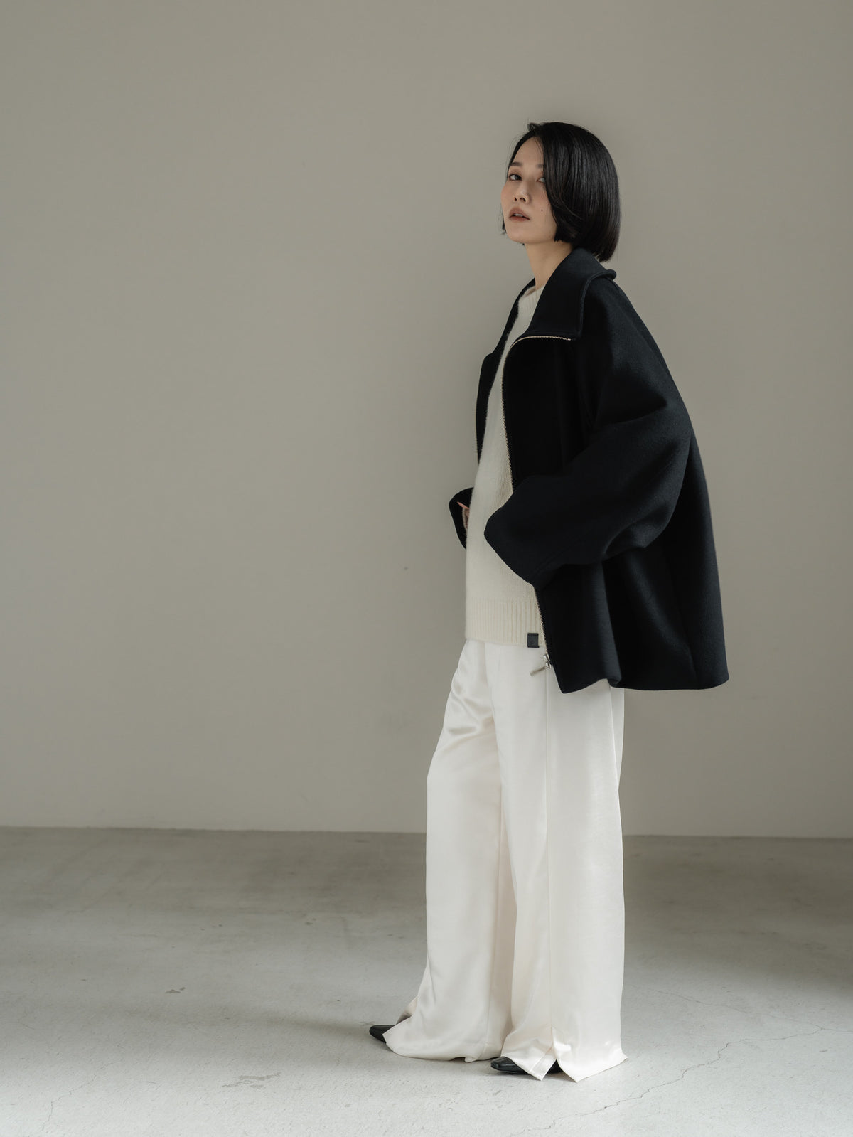 【PRE ORDER】STAND ZIP BLOUSON