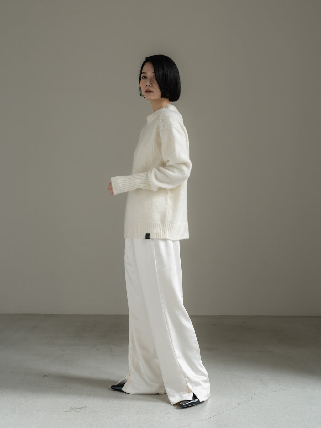 【PRE ORDER】EASY SATIN PANTS