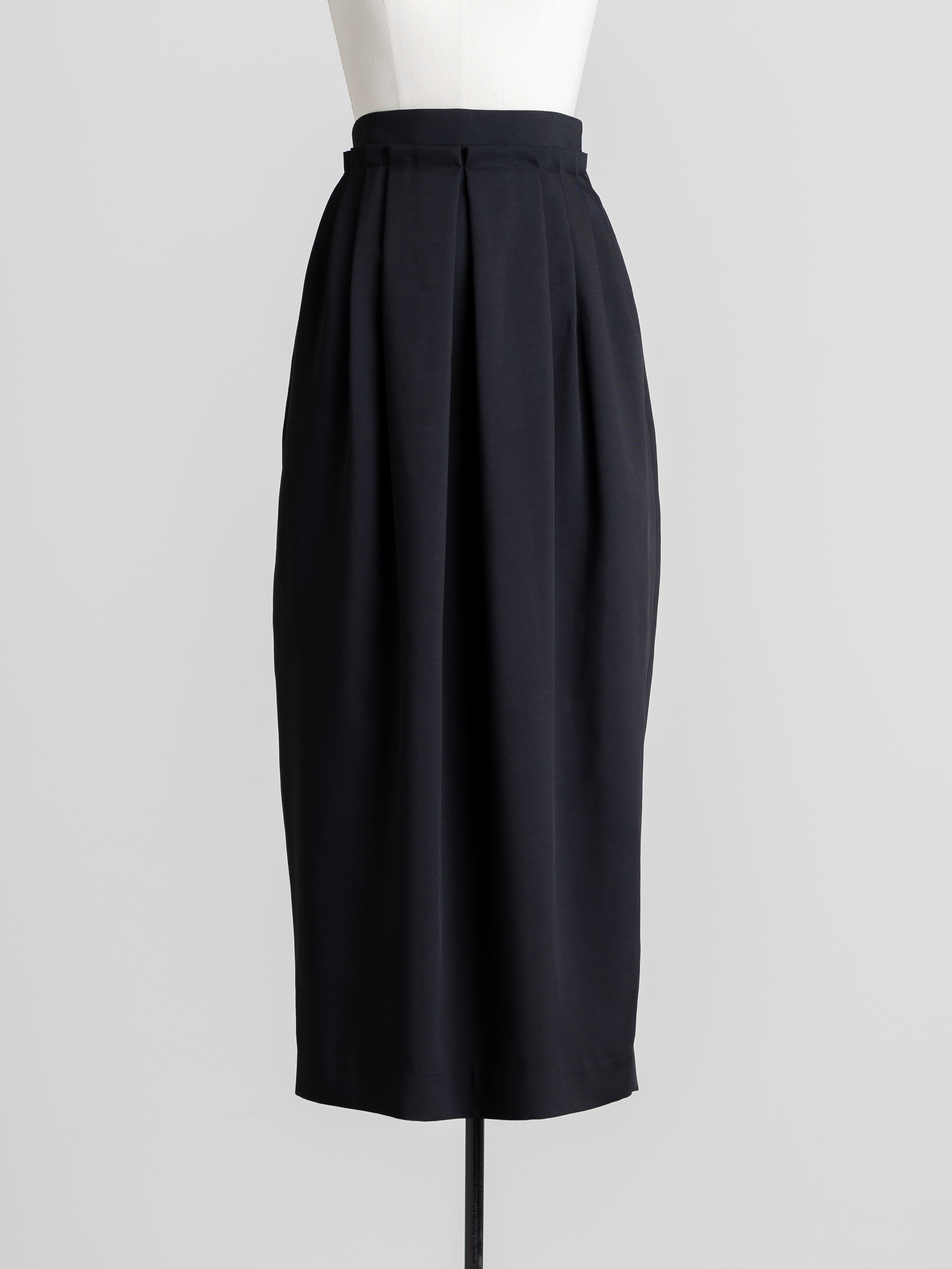 HANKYU】EASY DRAPE SKIRT – FREY.online