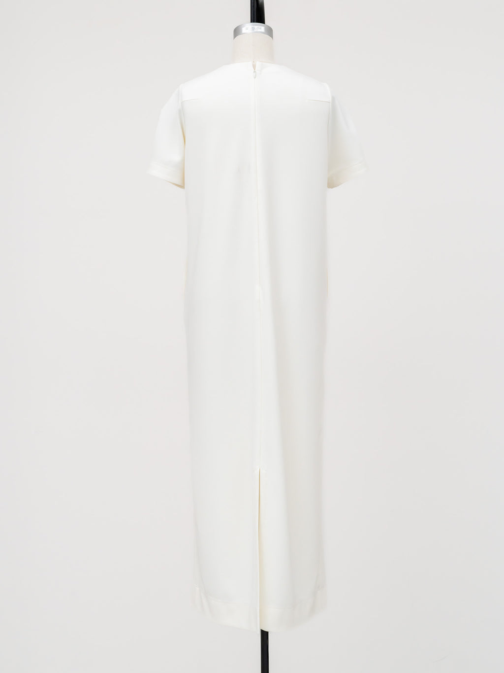 SILKY TECH DRESS/White