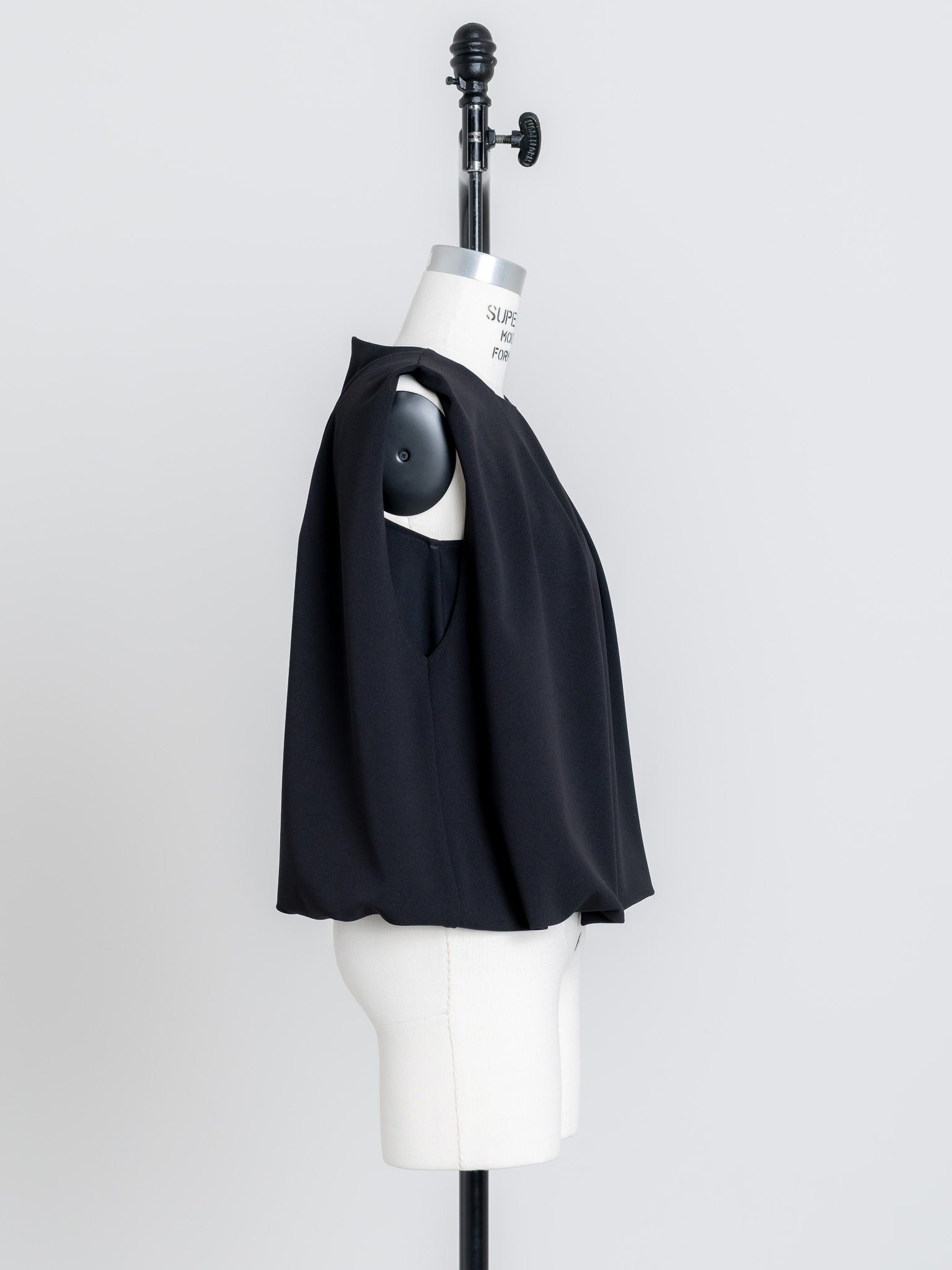 SILKY TECH TOP/Black