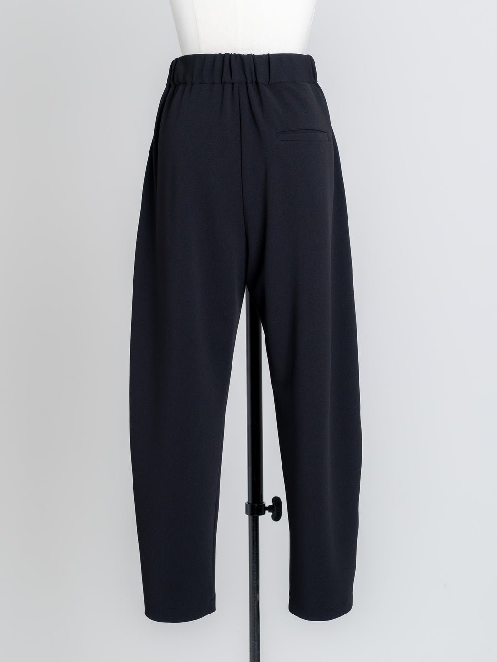 SILKY FORM PANTS/Black