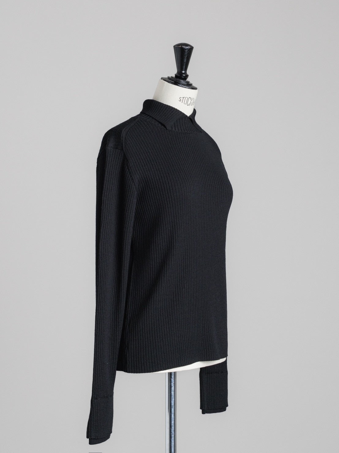 DOUBLE RIB TURTLE/Black