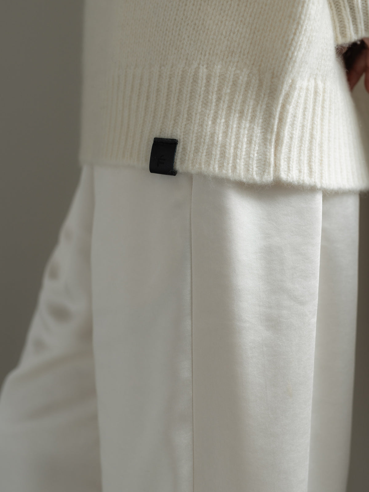 【PRE ORDER】EASY SATIN PANTS
