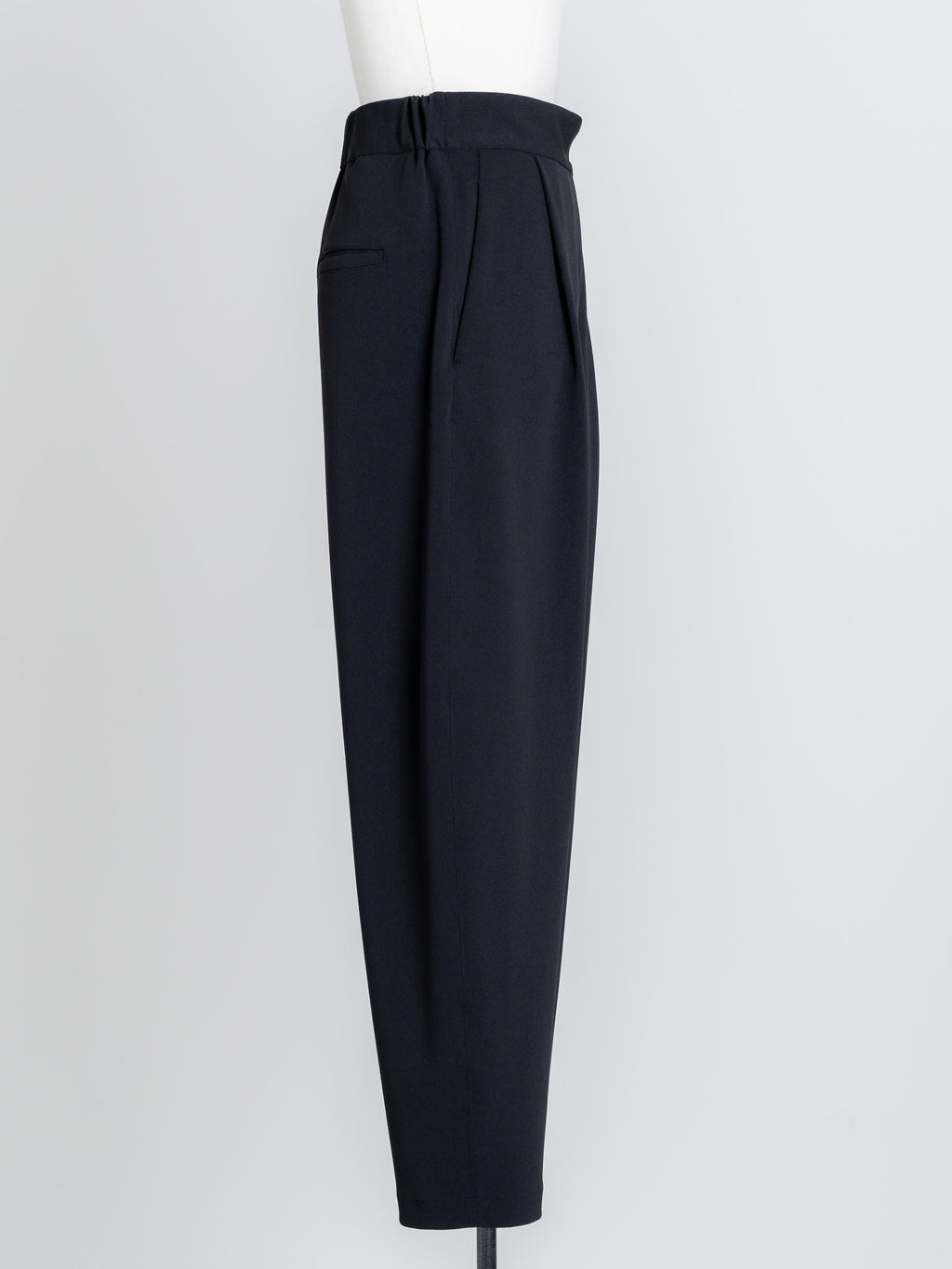 SILKY FORM PANTS/Black