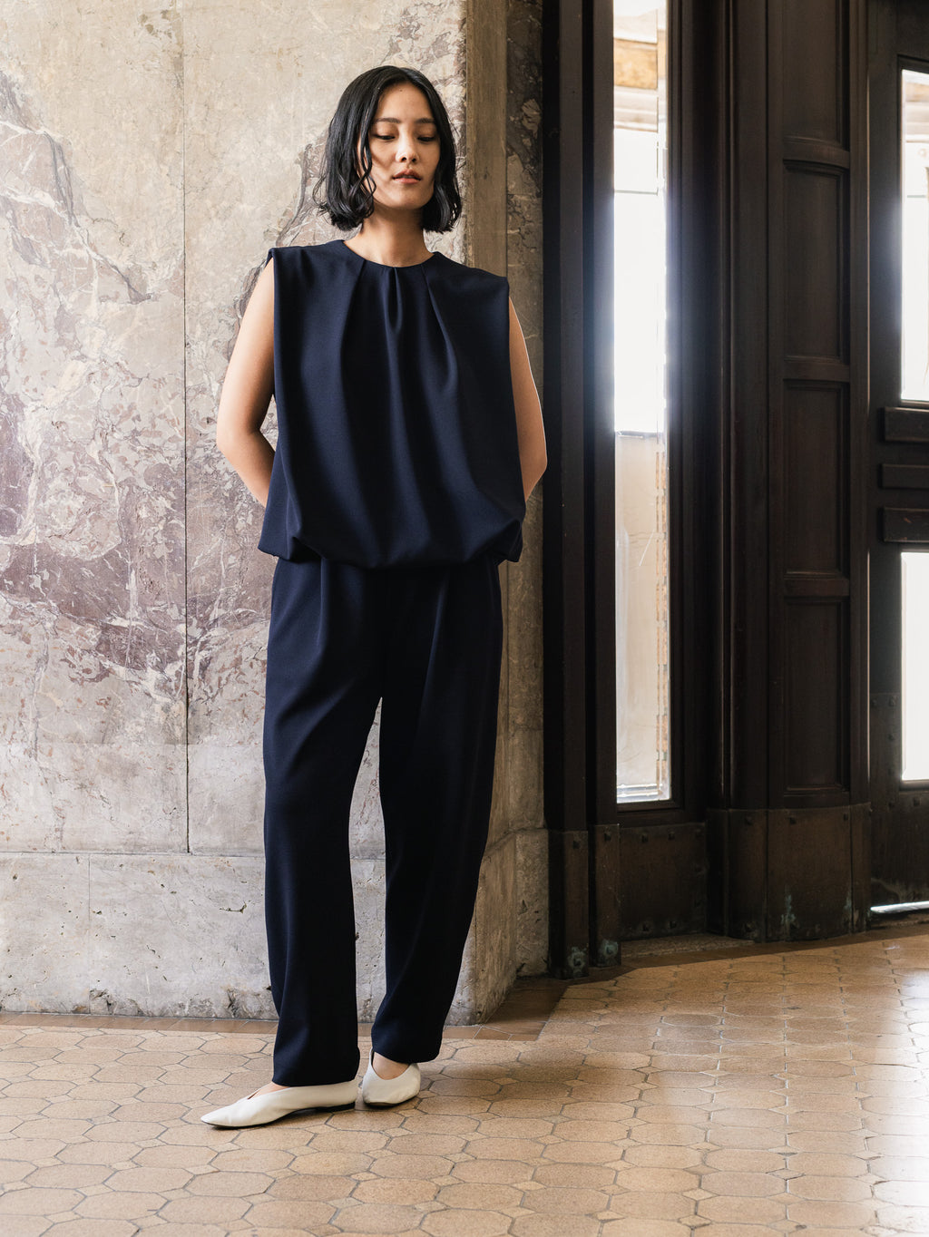 SILKY FORM PANTS/Navy