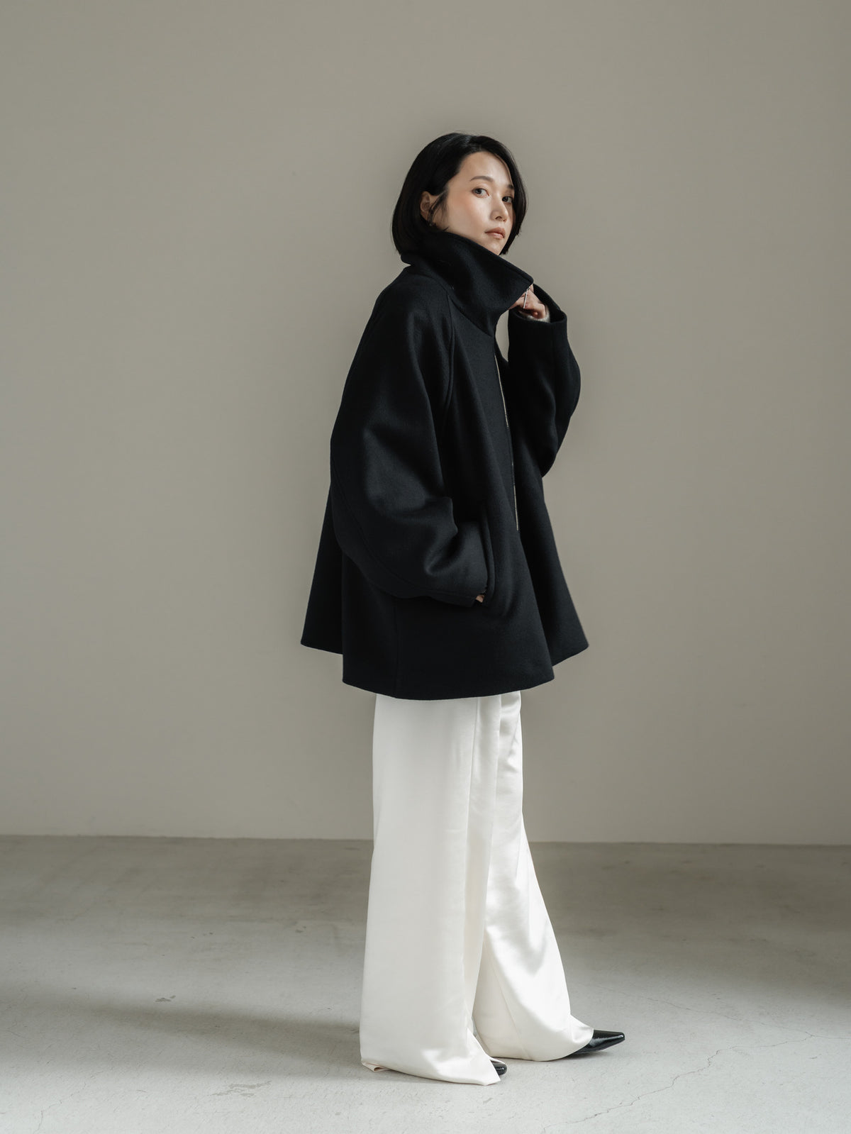 【PRE ORDER】STAND ZIP BLOUSON