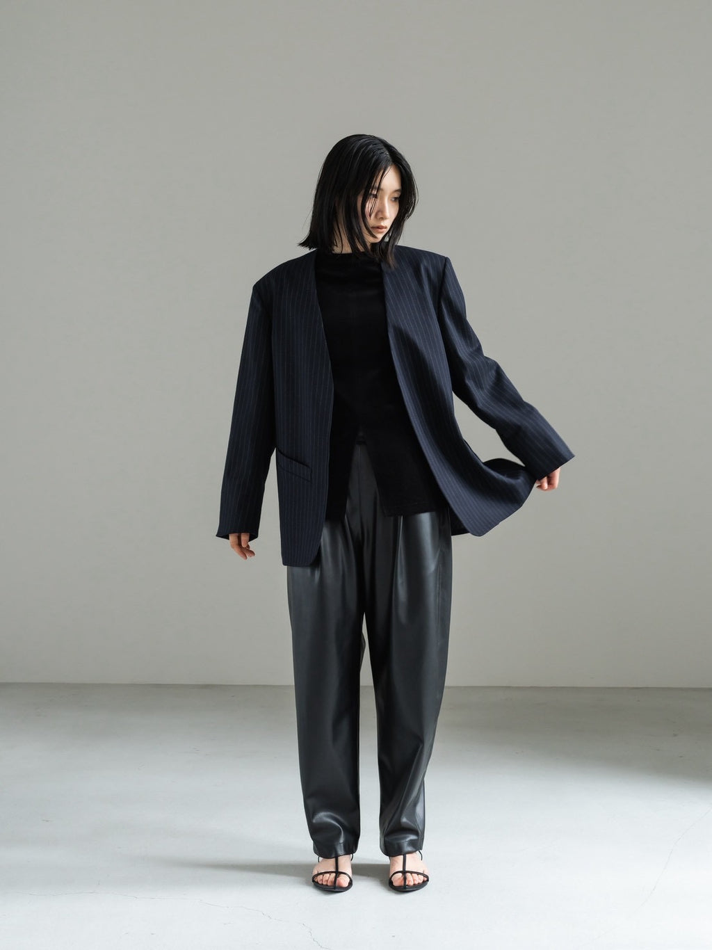 FORM PANTS/Leather black