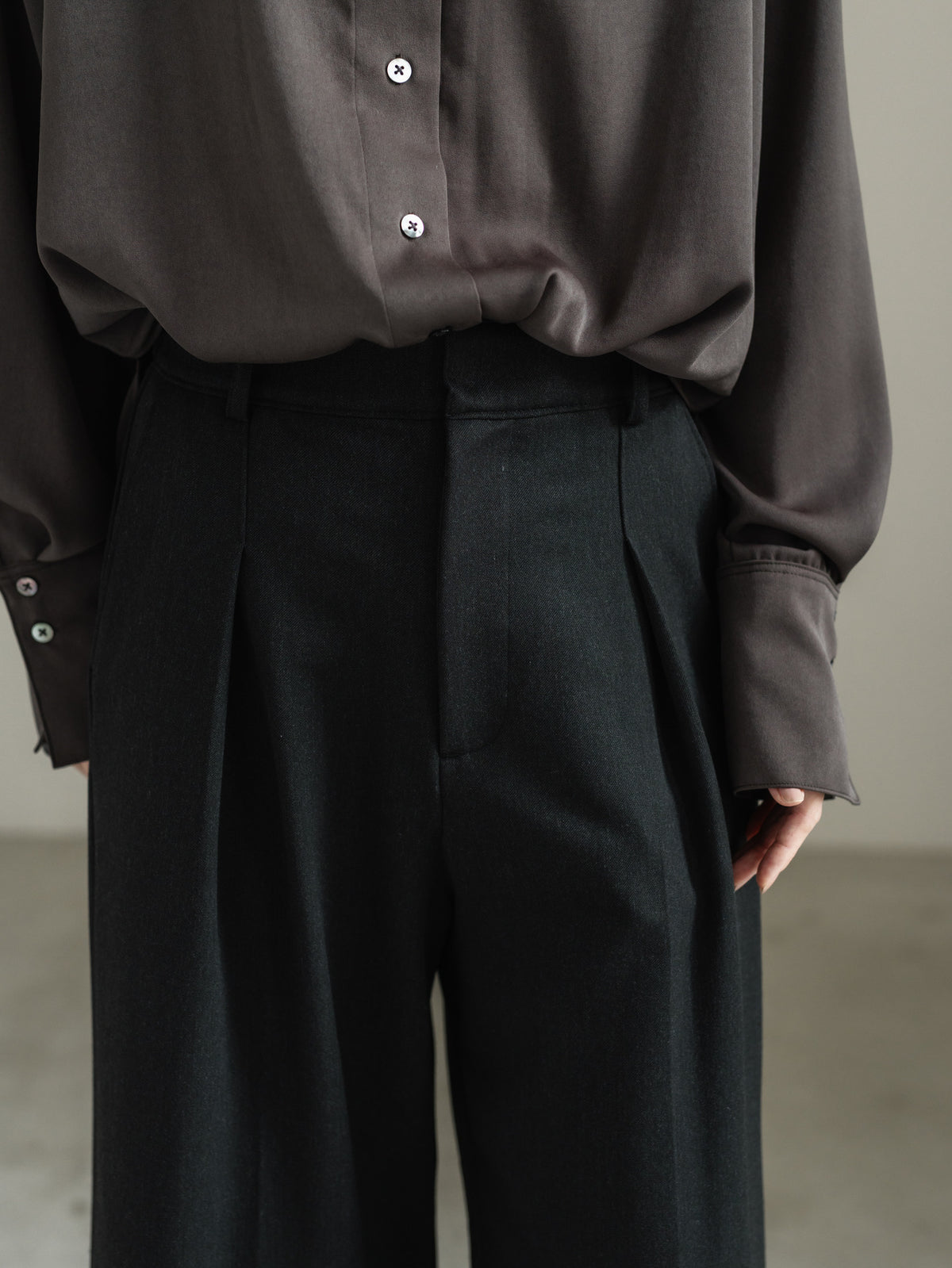 【HANKYU】RELAXED HALF PANTS