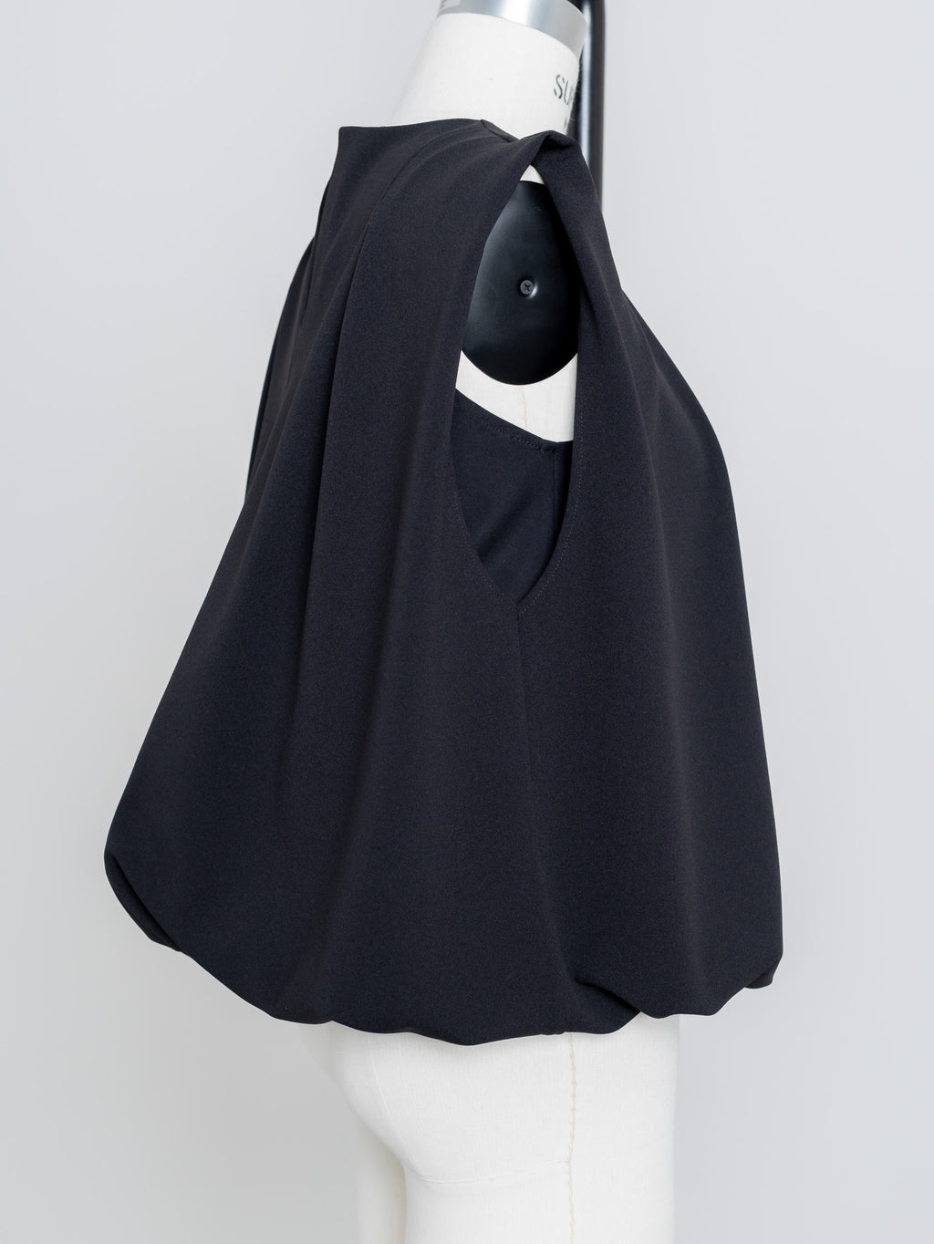 SILKY TECH TOP/Black