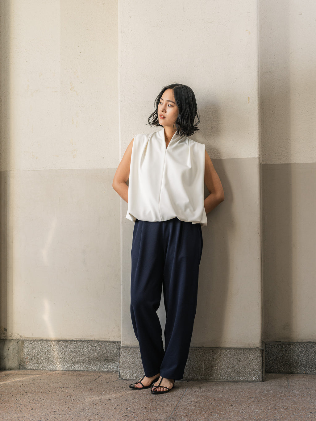 SILKY FORM PANTS/Navy