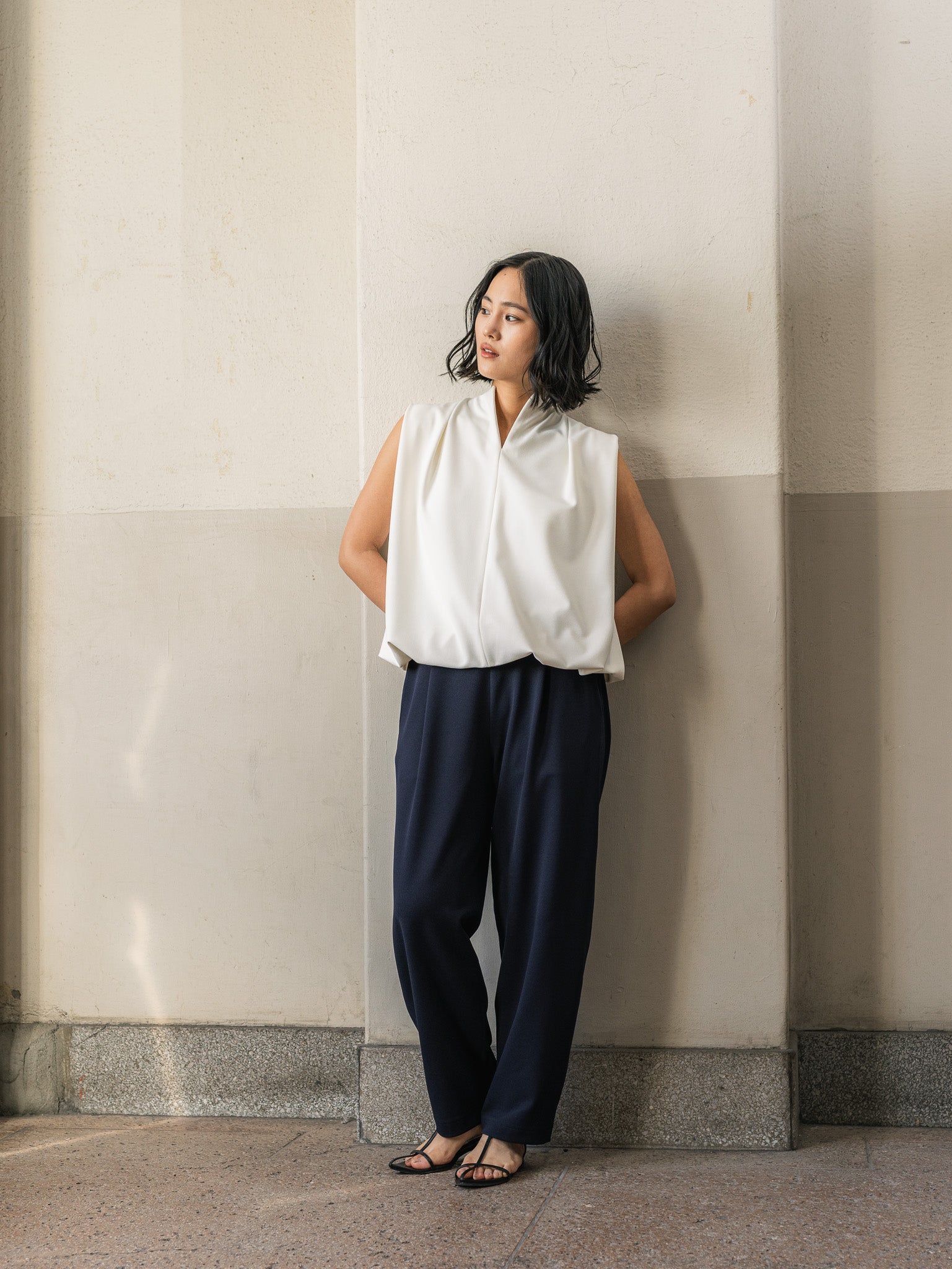 SILKY FORM PANTS/Navy