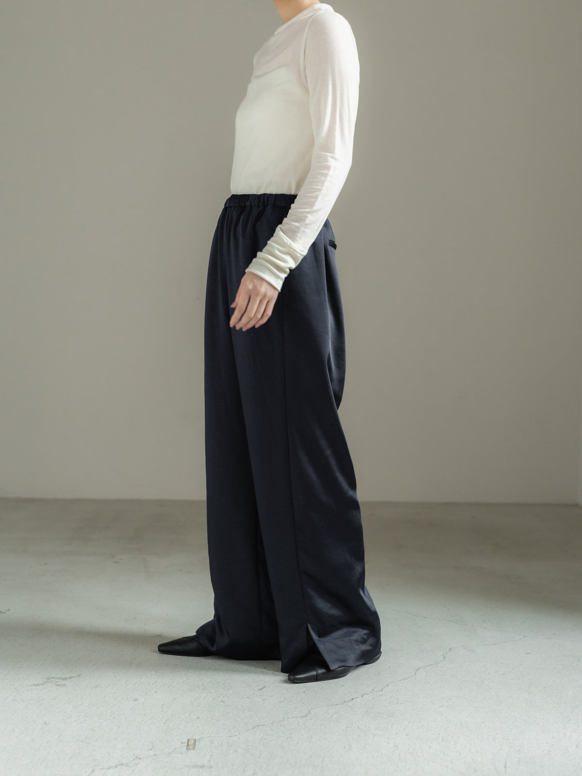 【PRE ORDER】EASY SATIN PANTS