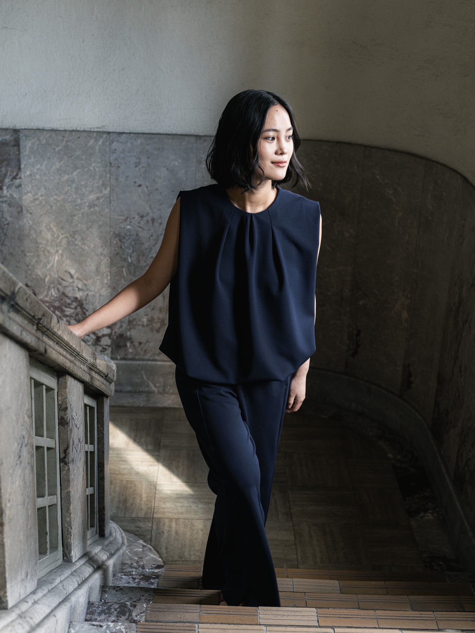 SILKY SLIT PANTS/Navy