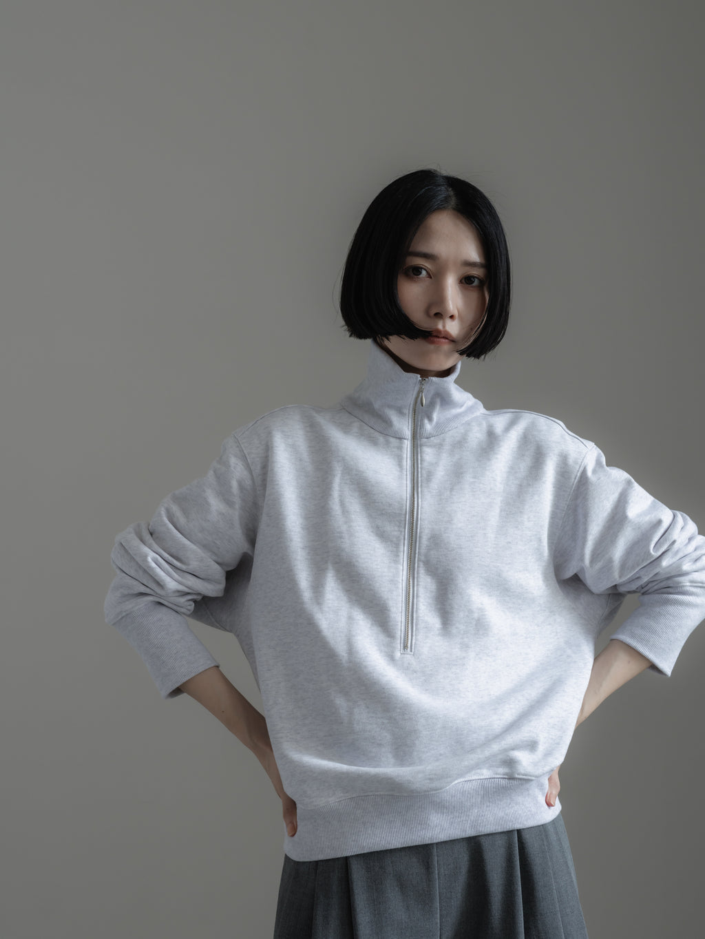 【PRE ORDER】HALF ZIP SWEAT