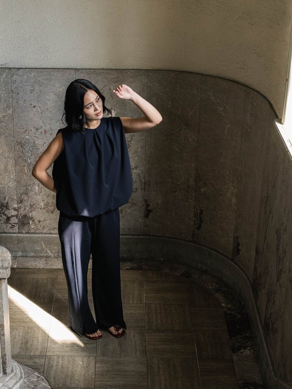 SILKY SLIT PANTS/Navy