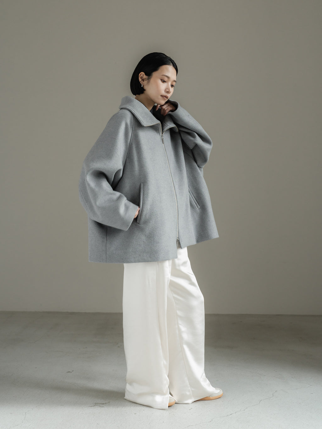【PRE ORDER】STAND ZIP BLOUSON