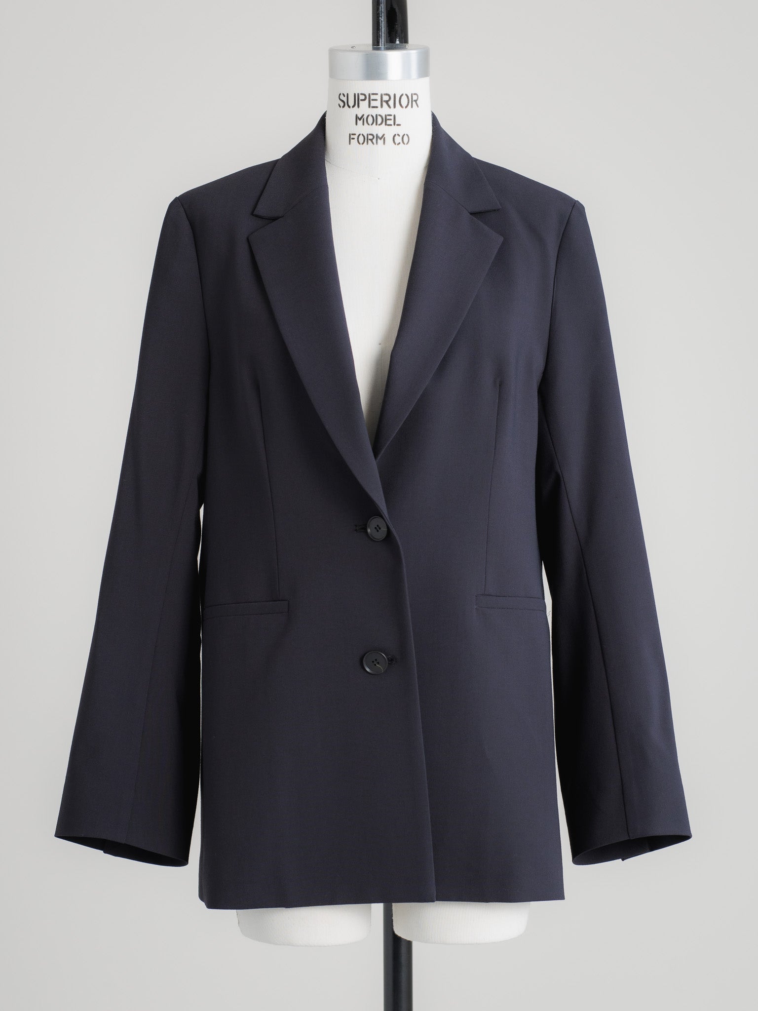 【PRE ORDER】OUTLINE JACKET - NAVY