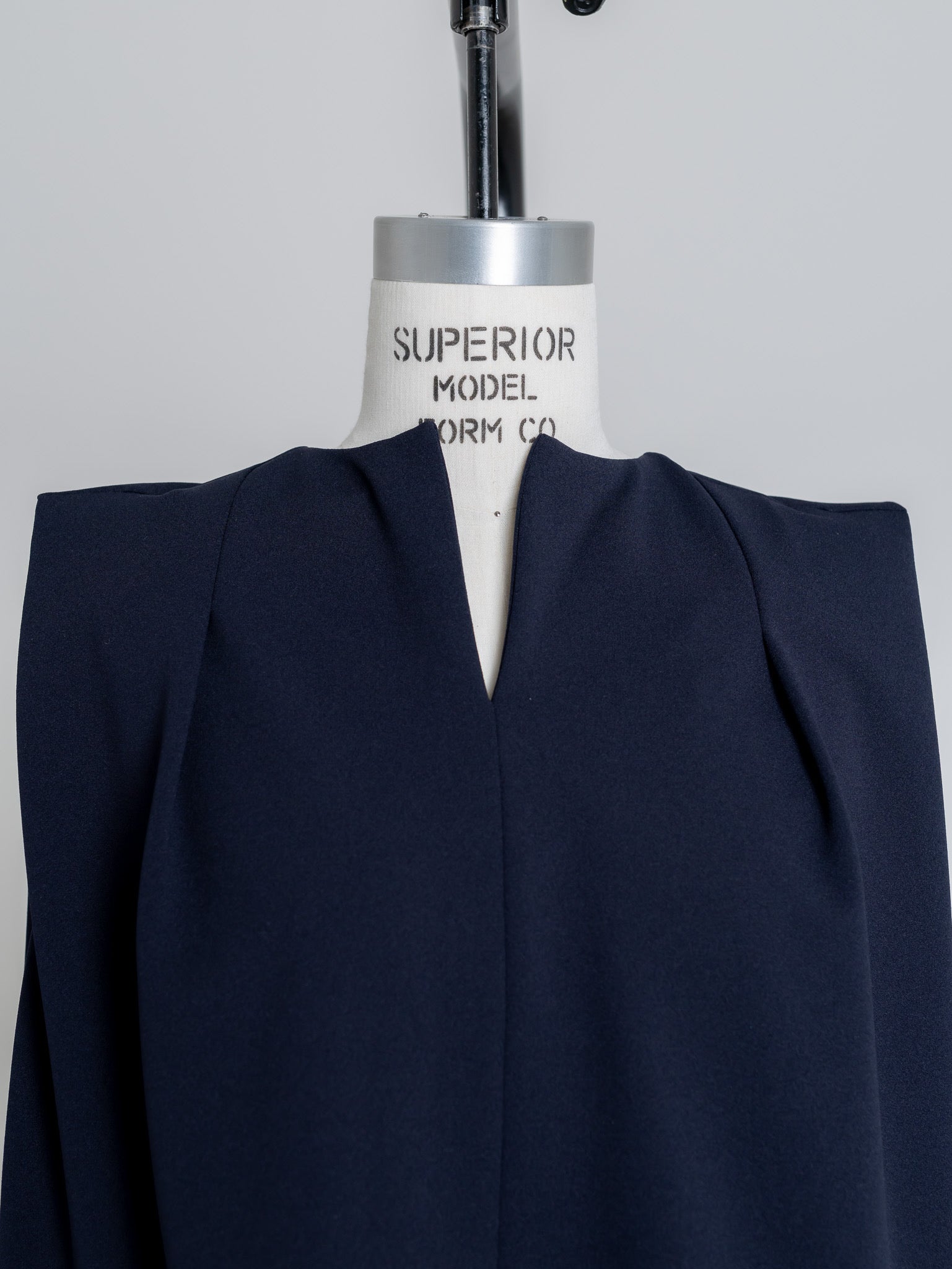 SILKY TECH TOP/Navy
