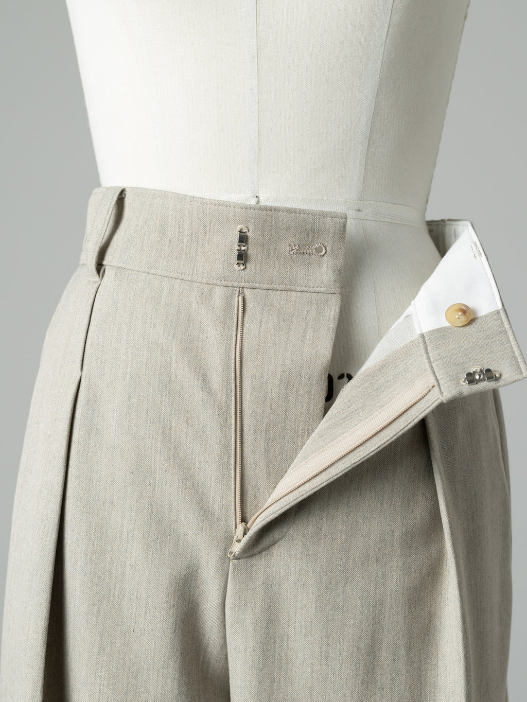 【HANKYU】RELAXED HALF PANTS