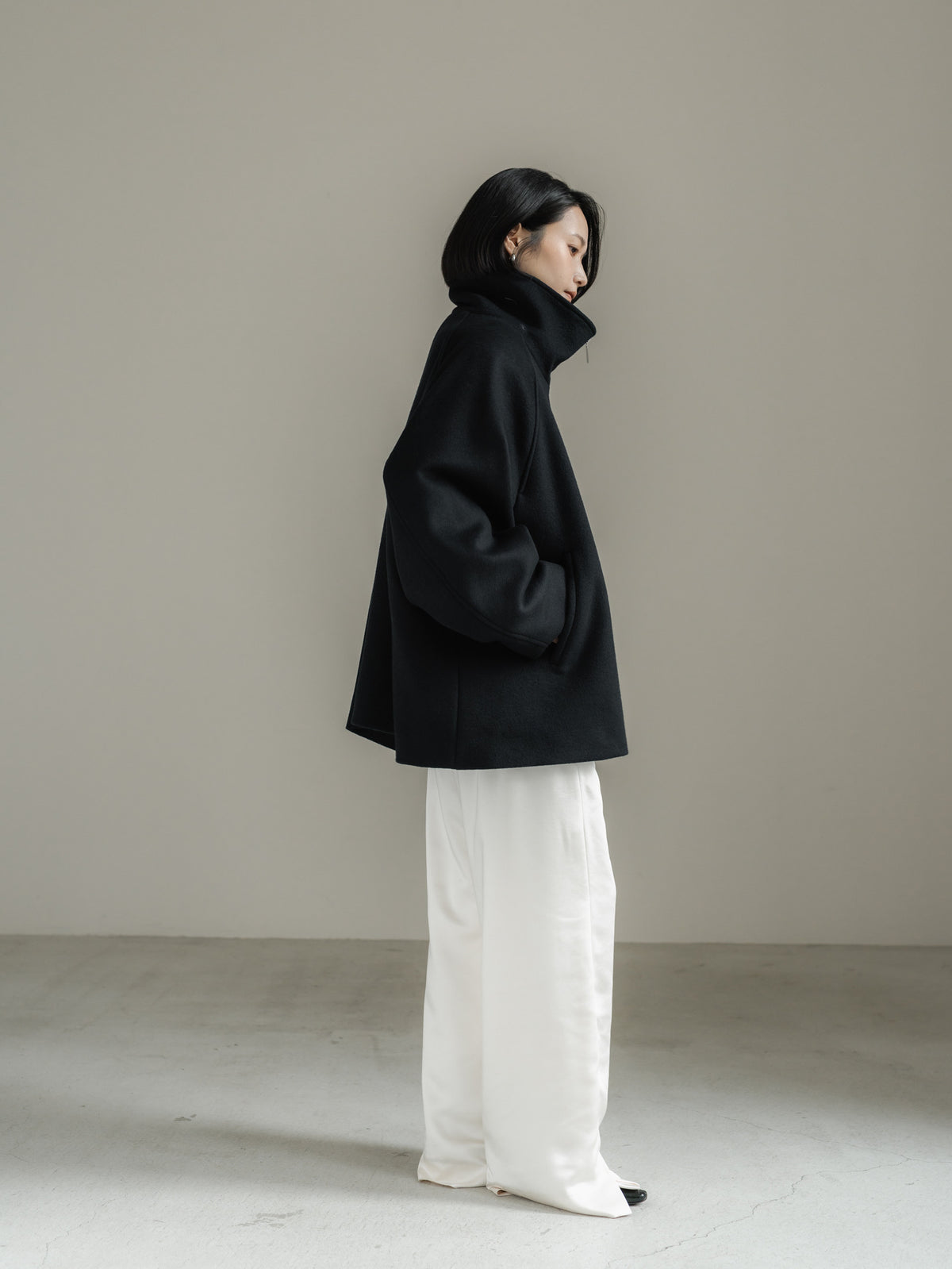 【PRE ORDER】STAND ZIP BLOUSON