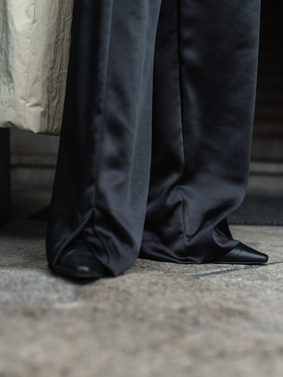 【PRE ORDER】EASY SATIN PANTS