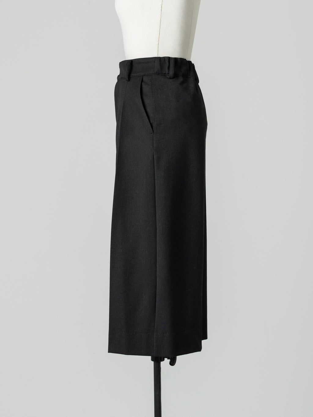 【HANKYU】RELAXED HALF PANTS