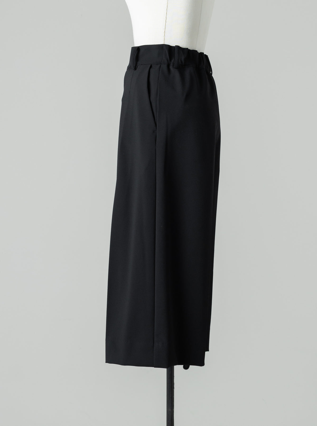 【HANKYU】RELAXED HALF PANTS
