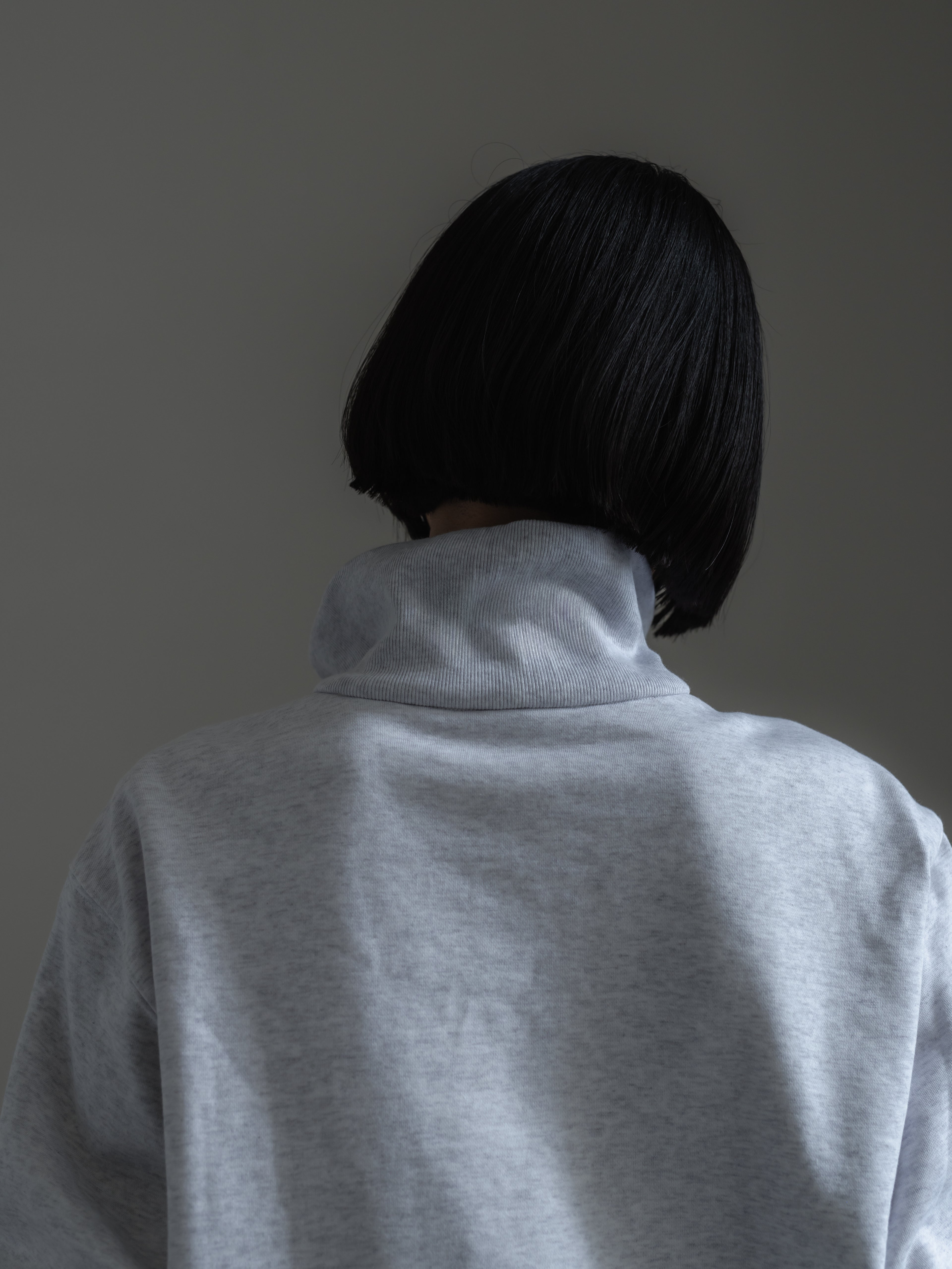 【PRE ORDER】HALF ZIP SWEAT