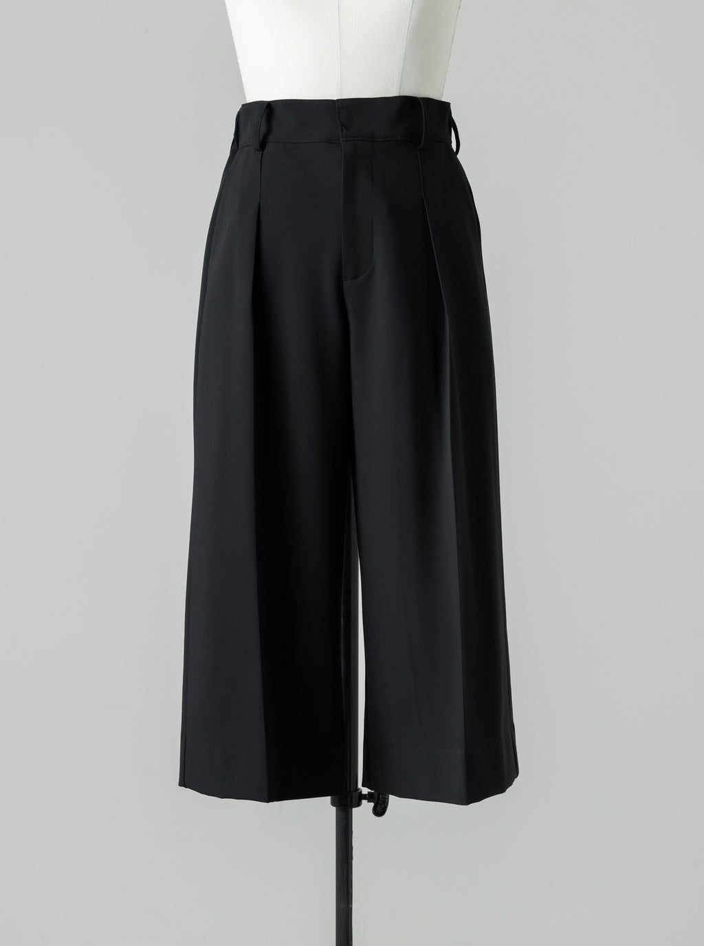 【HANKYU】RELAXED HALF PANTS