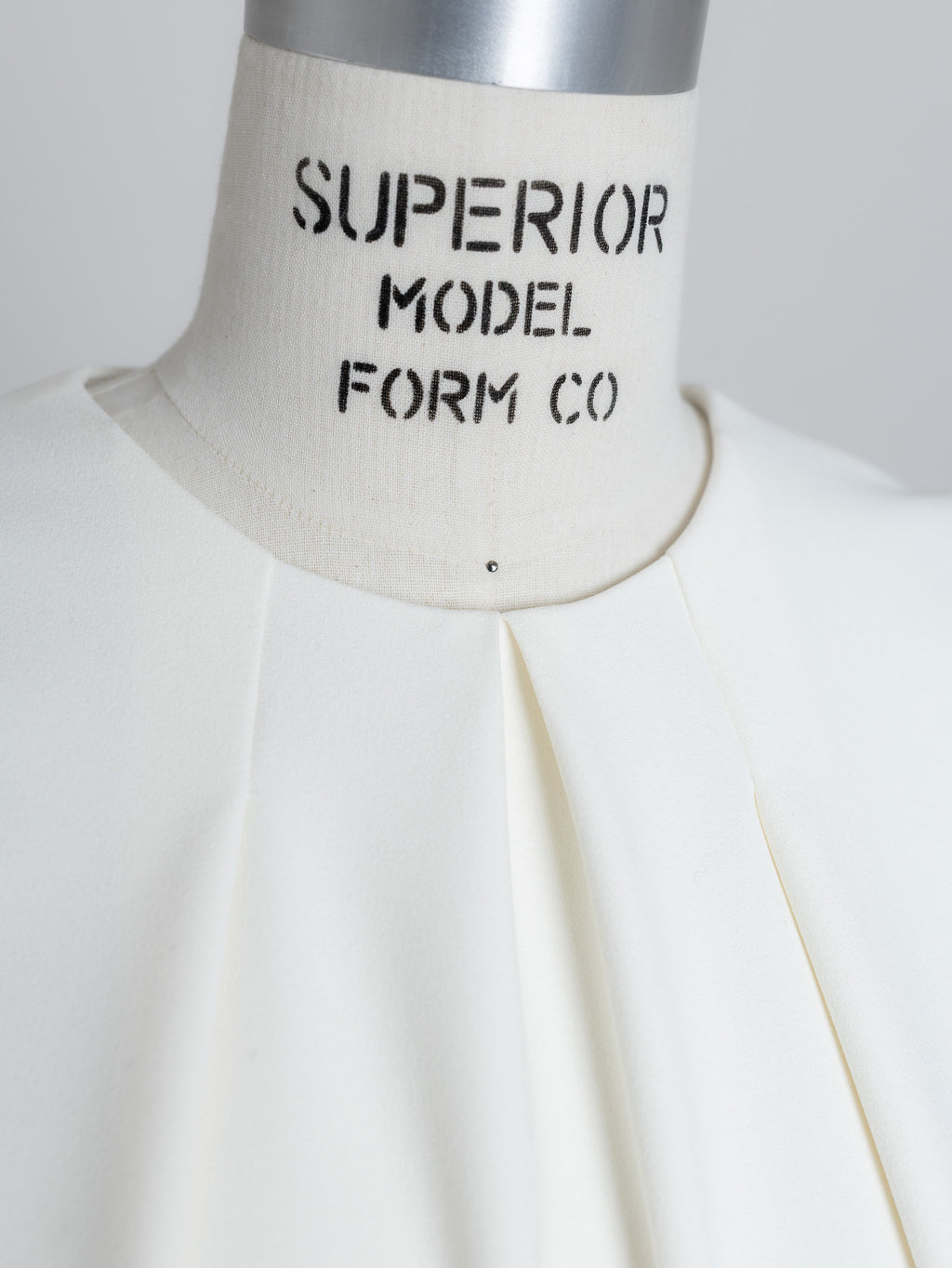 SILKY TECH TOP/White