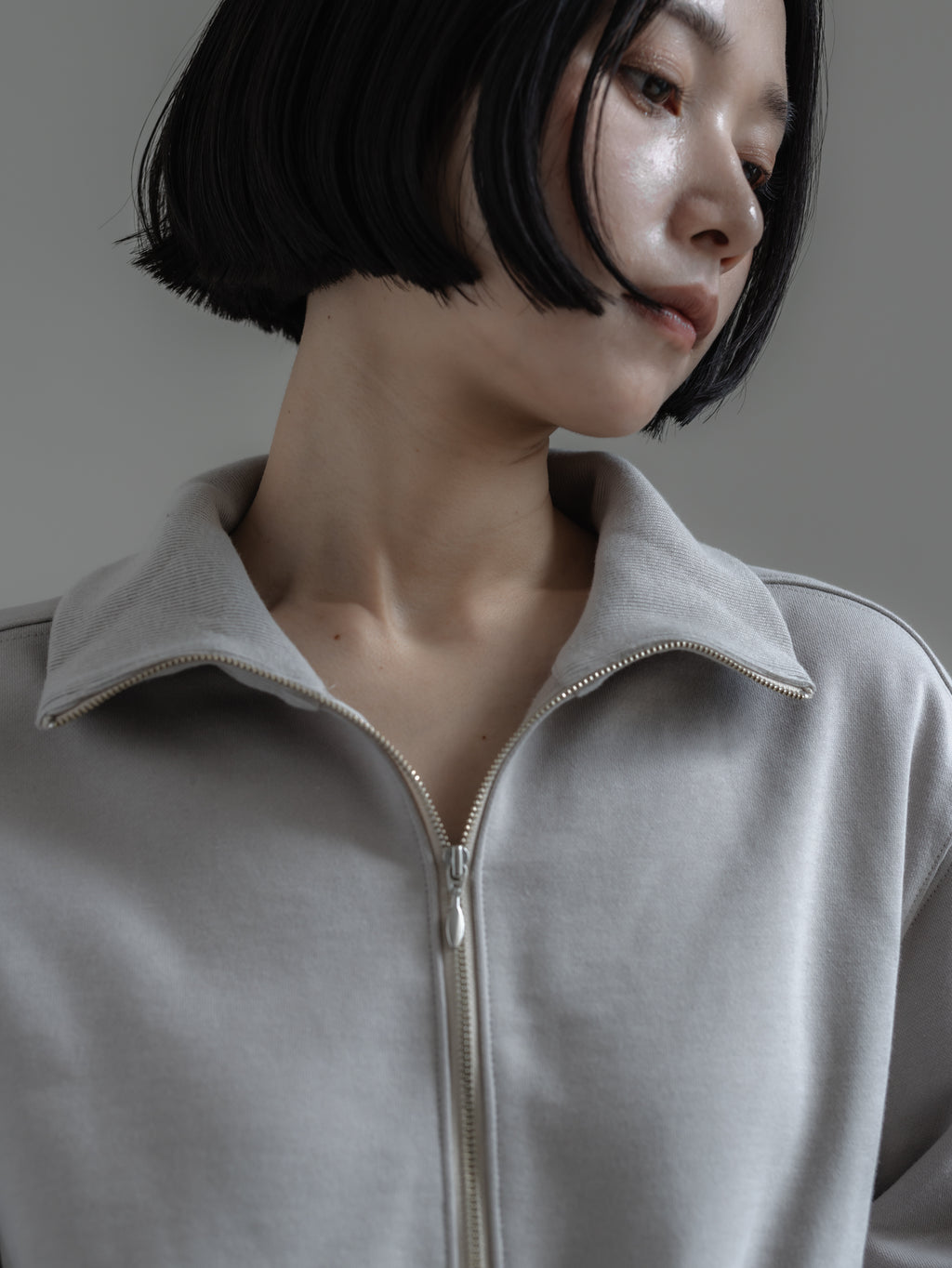 【PRE ORDER】HALF ZIP SWEAT