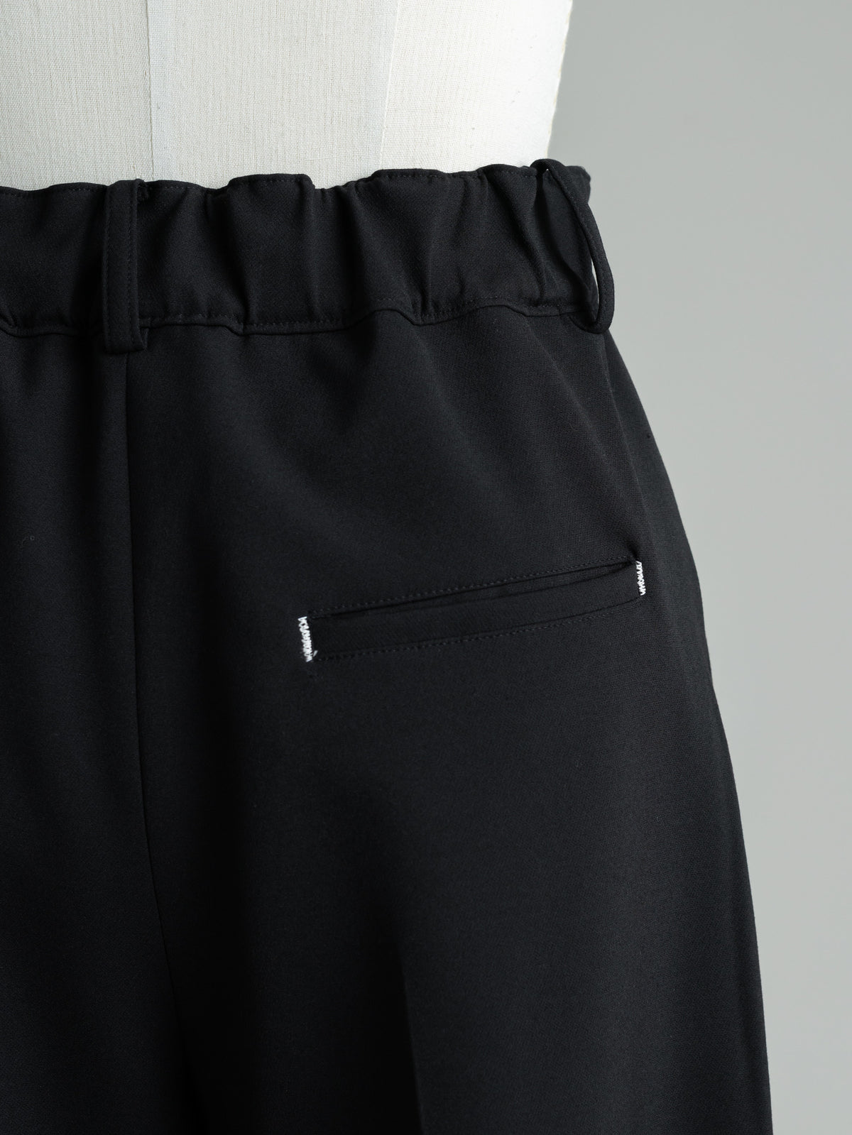 【HANKYU】RELAXED HALF PANTS
