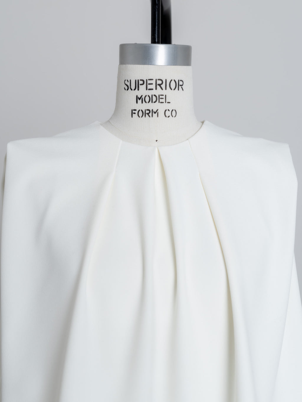 SILKY TECH TOP/White