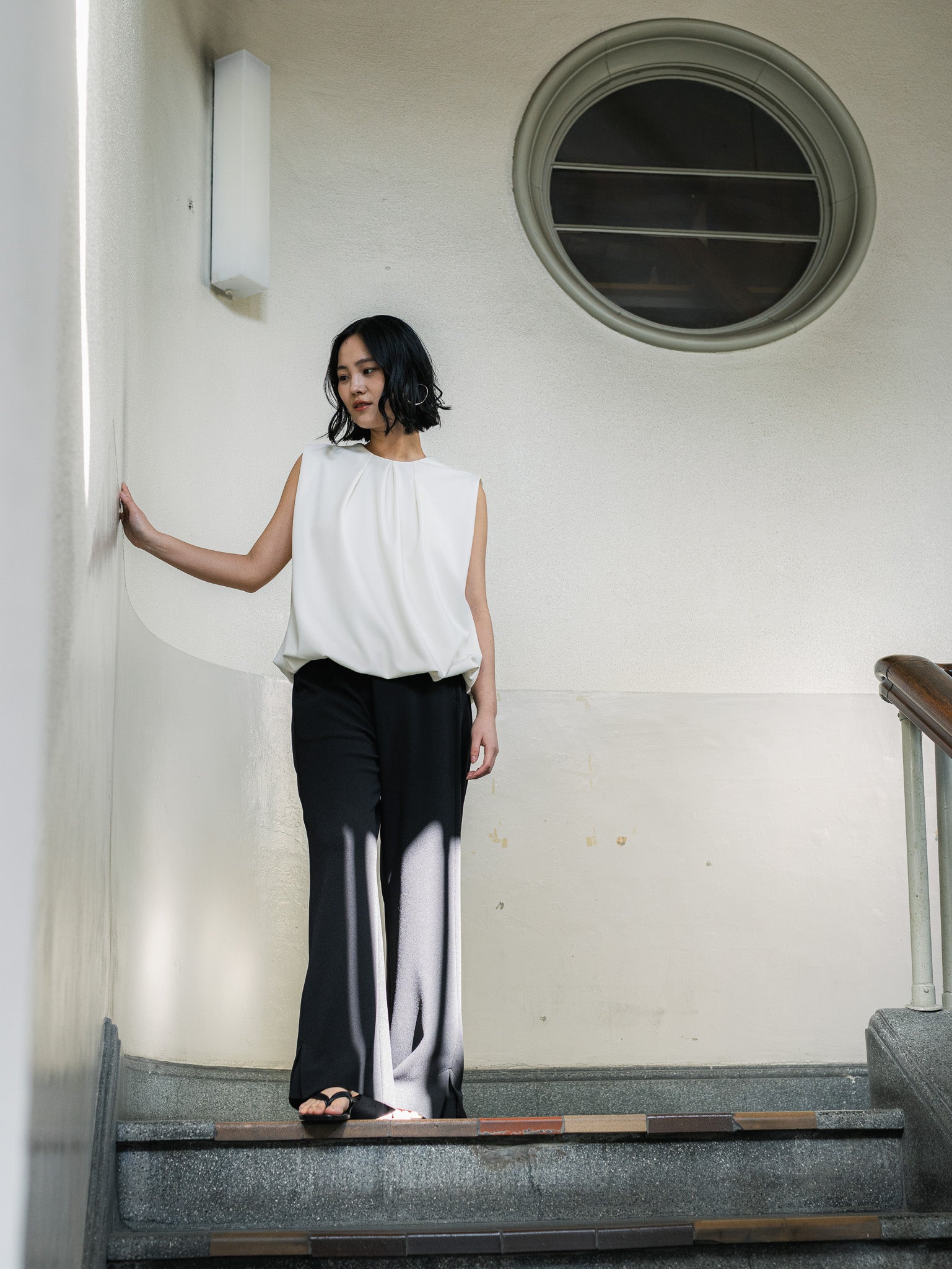 SILKY SLIT PANTS/Black