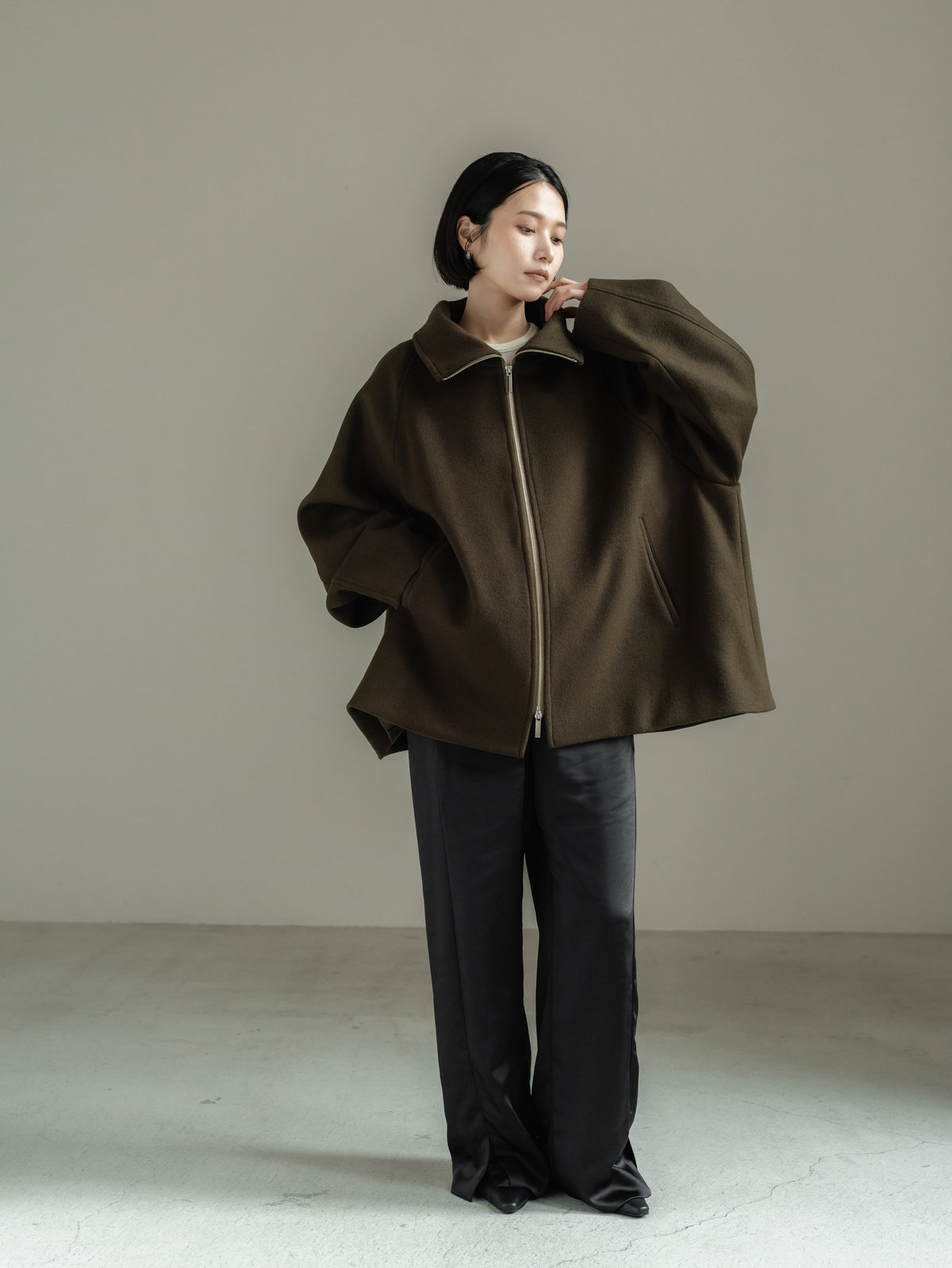 【PRE ORDER】STAND ZIP BLOUSON