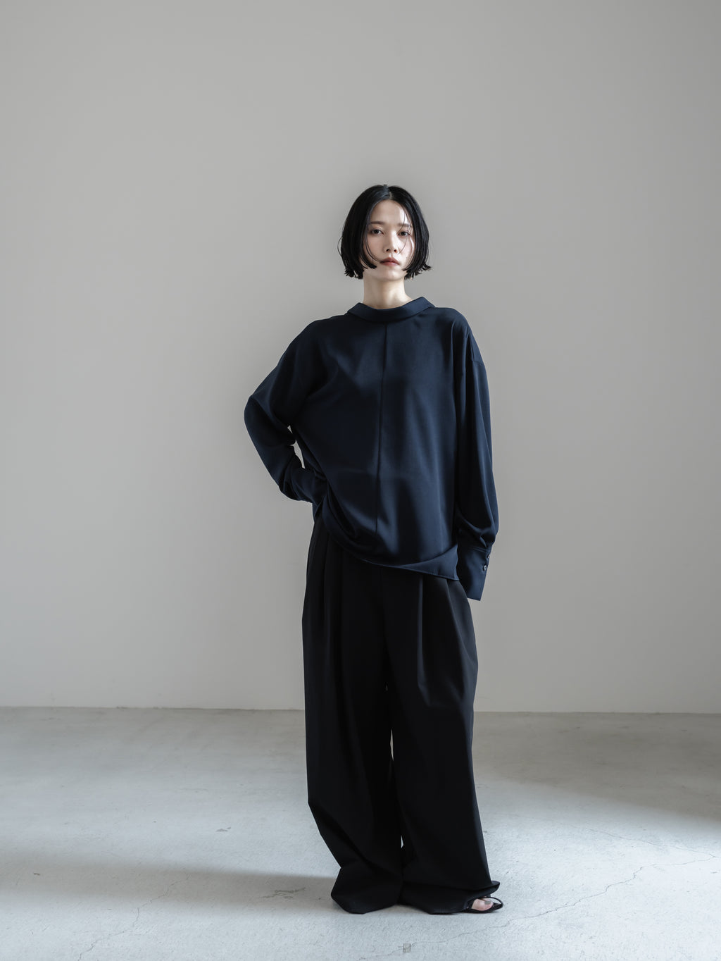 【HANKYU】CHAMELEON SUEDE TOUCH SHIRT