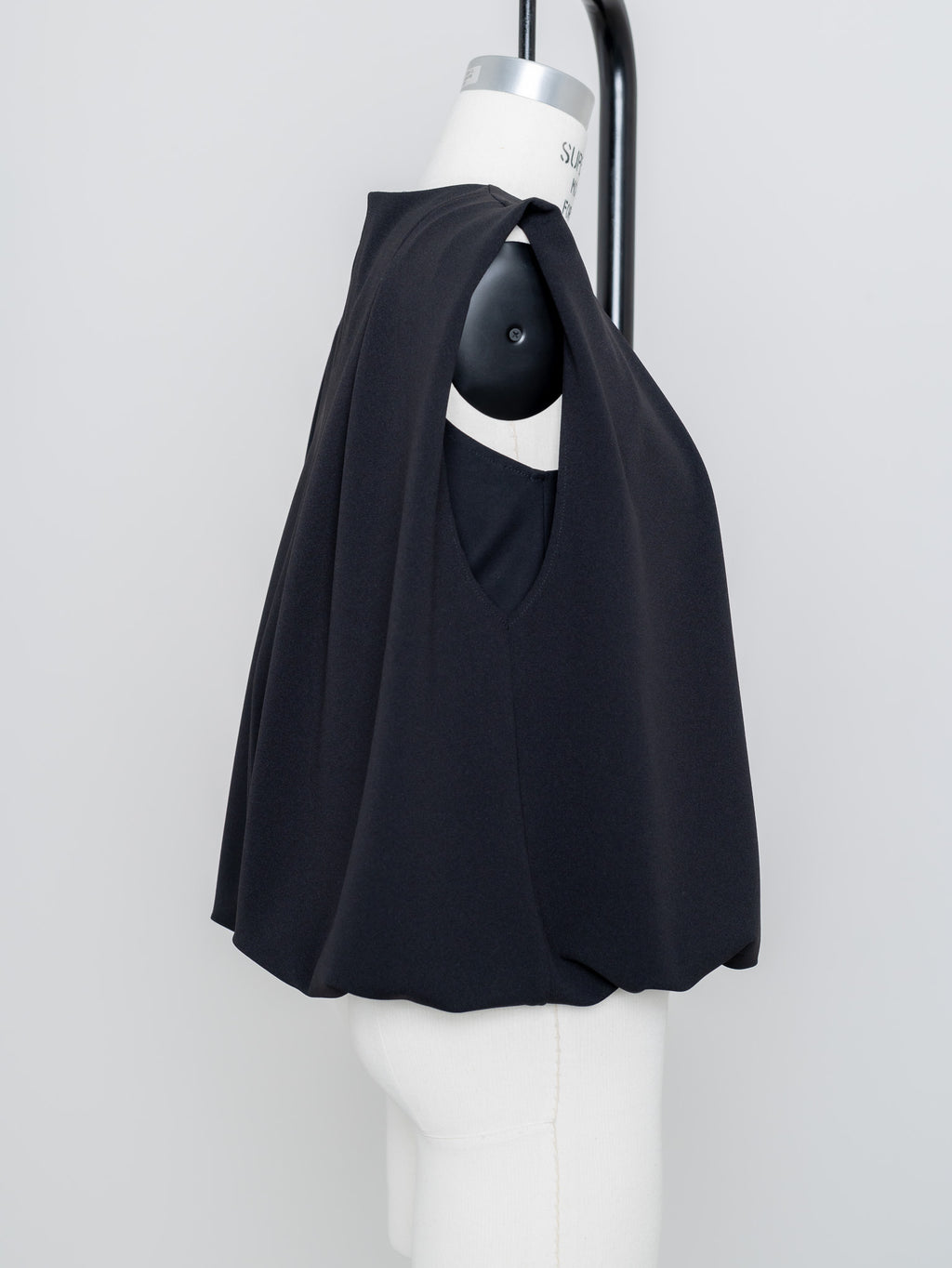 SILKY TECH TOP/Black