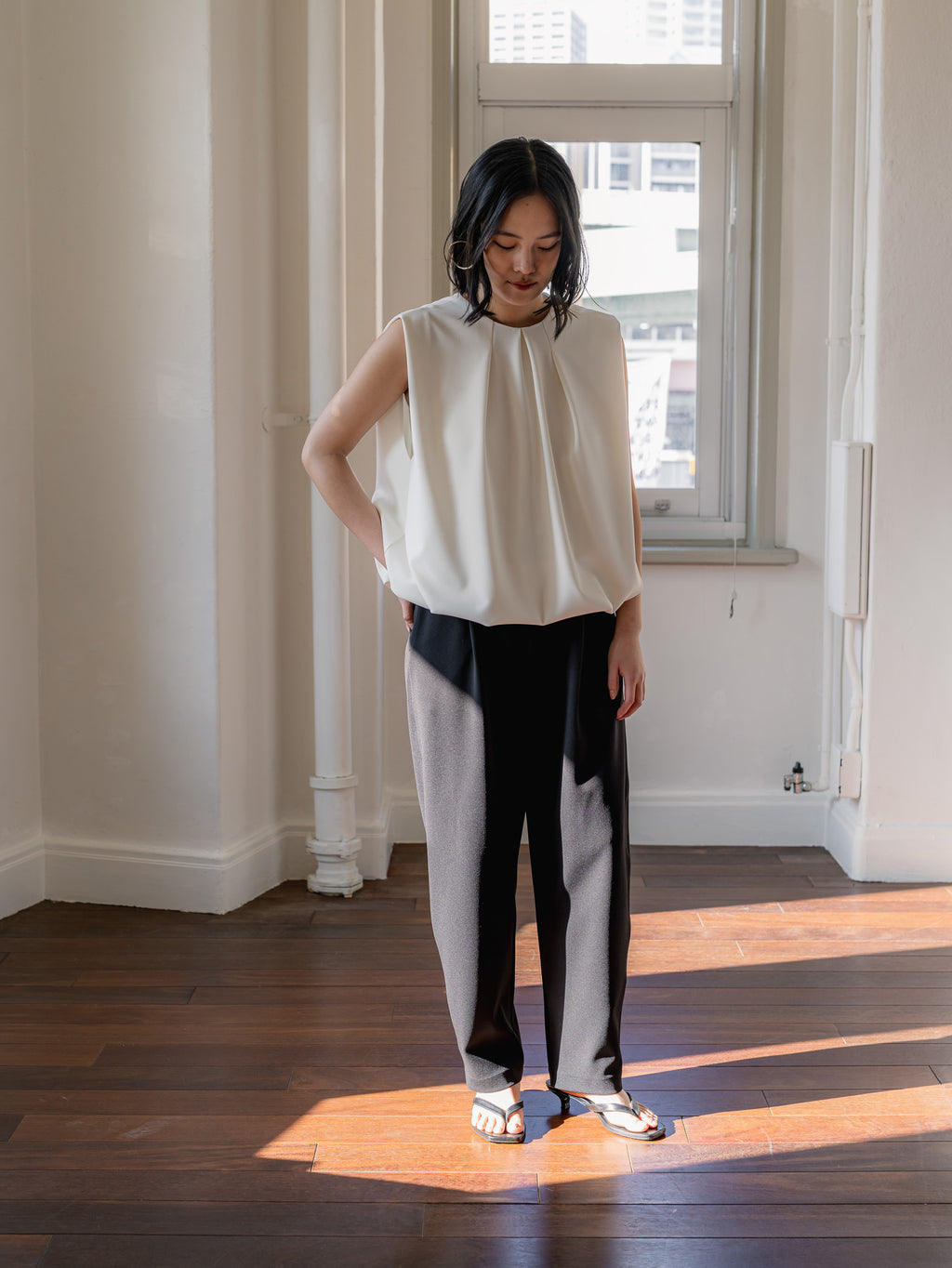SILKY FORM PANTS/Black