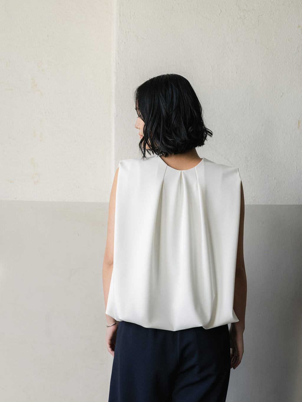 SILKY TECH TOP/White