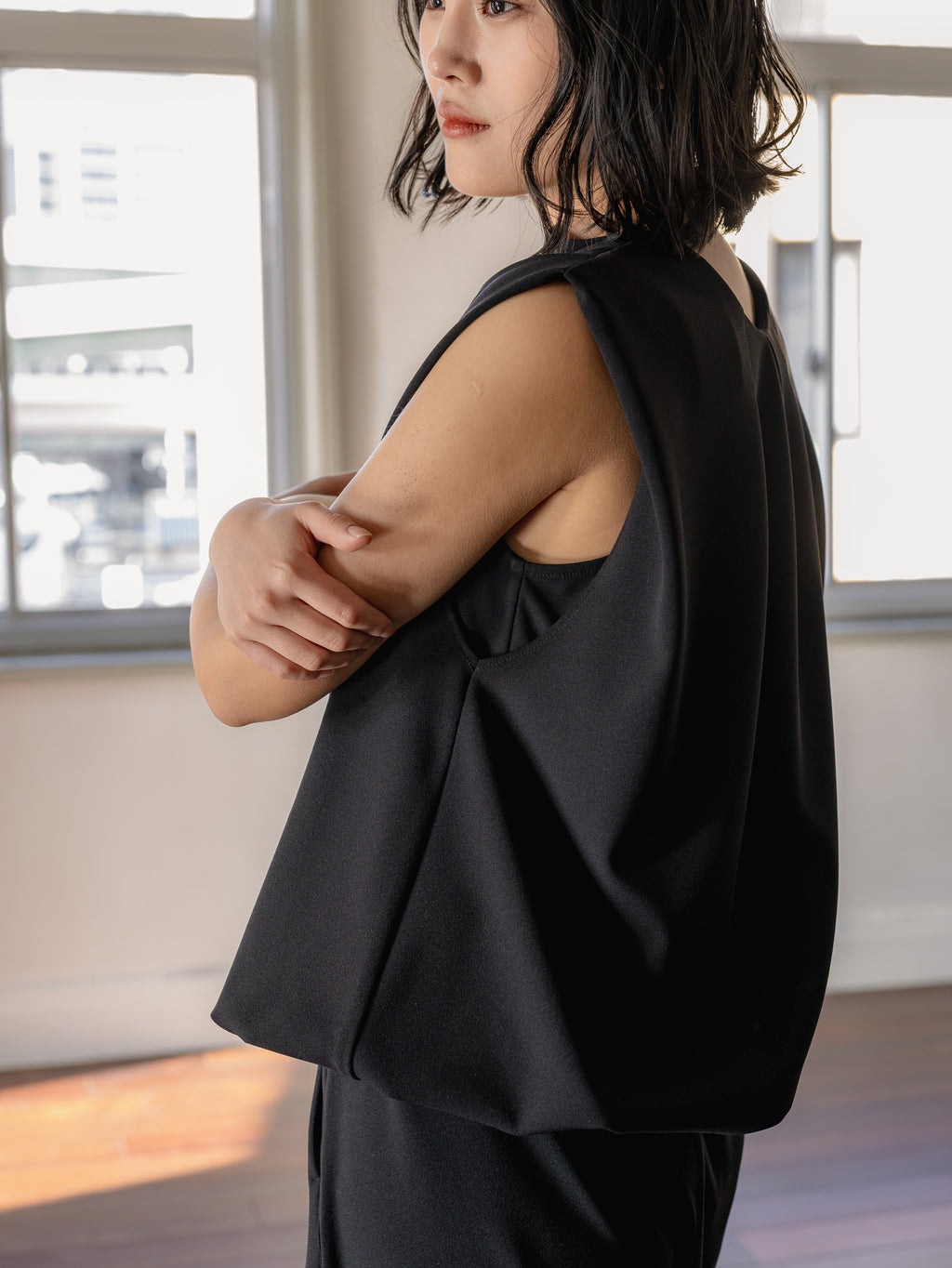 SILKY TECH TOP/Black