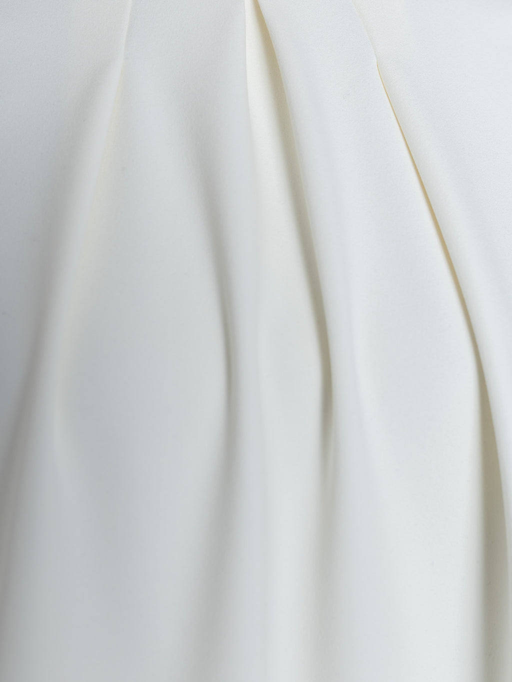 SILKY TECH TOP/White
