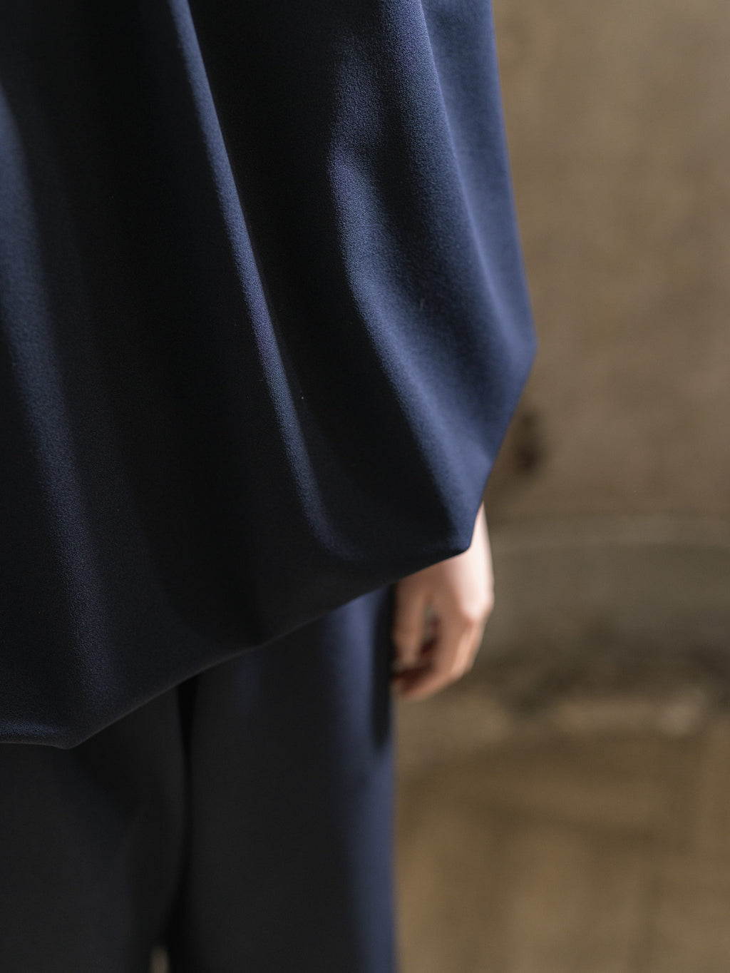 SILKY TECH TOP/Navy