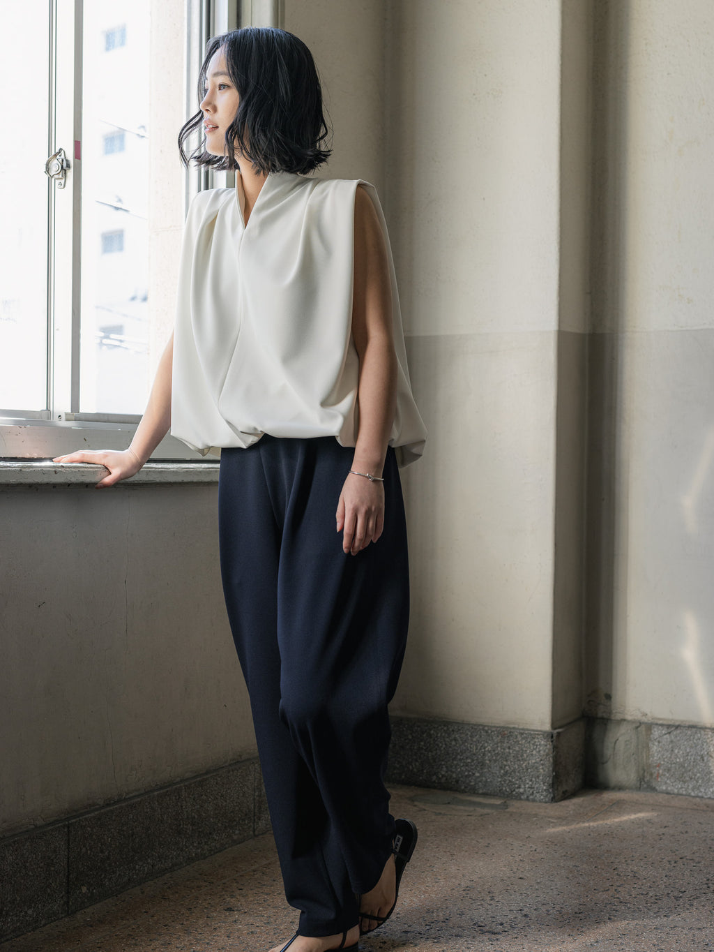SILKY FORM PANTS/Navy