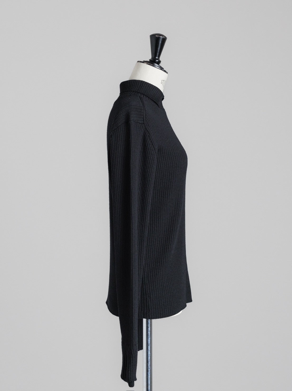 DOUBLE RIB TURTLE/Black